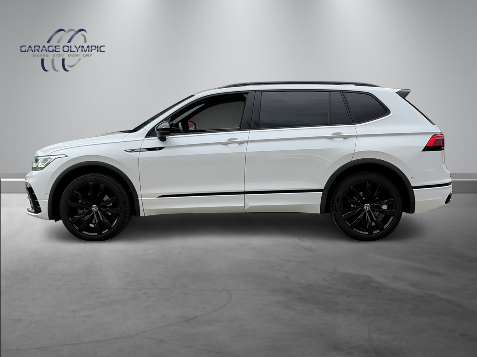 VW Tiguan Allspace 2.0TSI R-Line 4Motion DSG-image-4