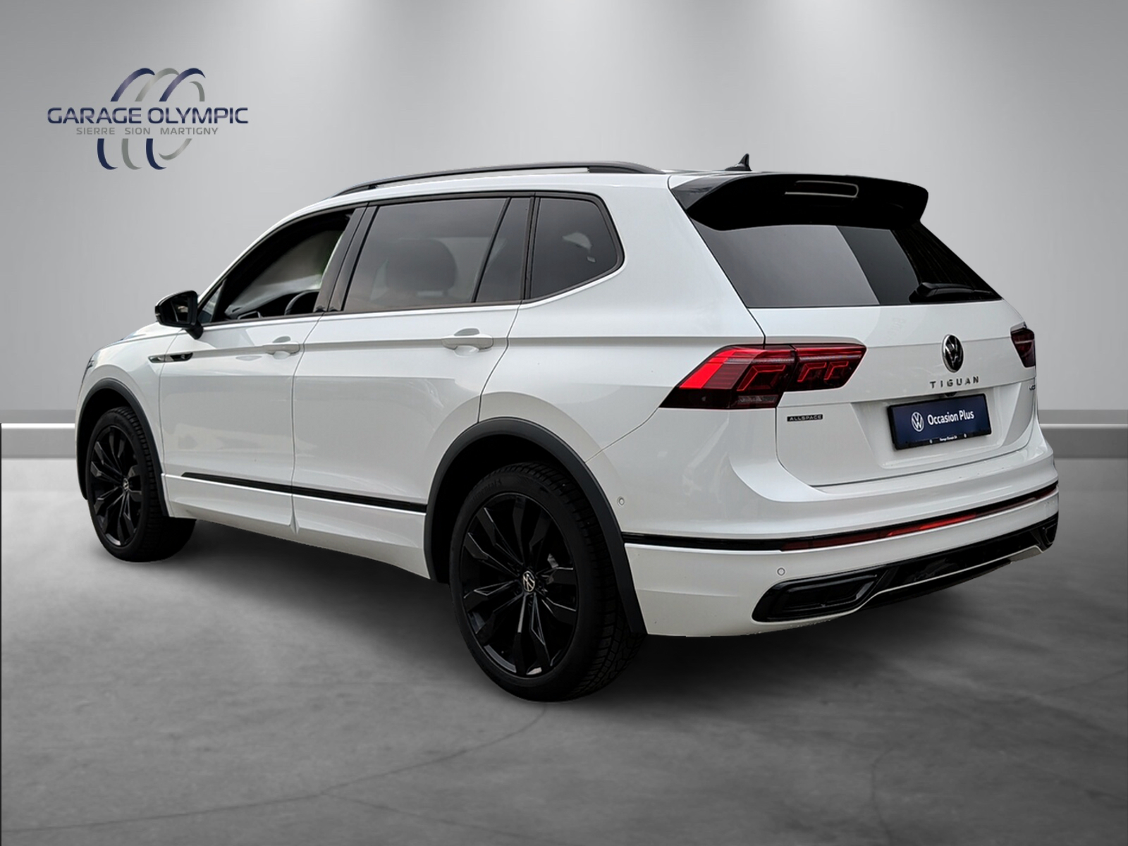 VW Tiguan Allspace 2.0TSI R-Line 4Motion DSG-image-3