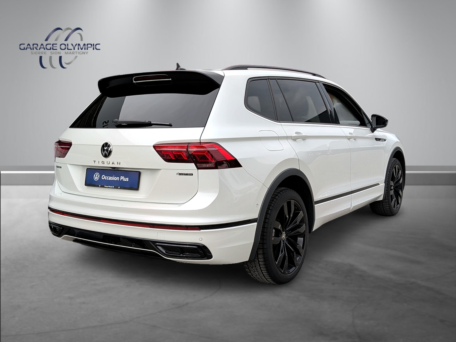 VW Tiguan Allspace 2.0TSI R-Line 4Motion DSG-image-2