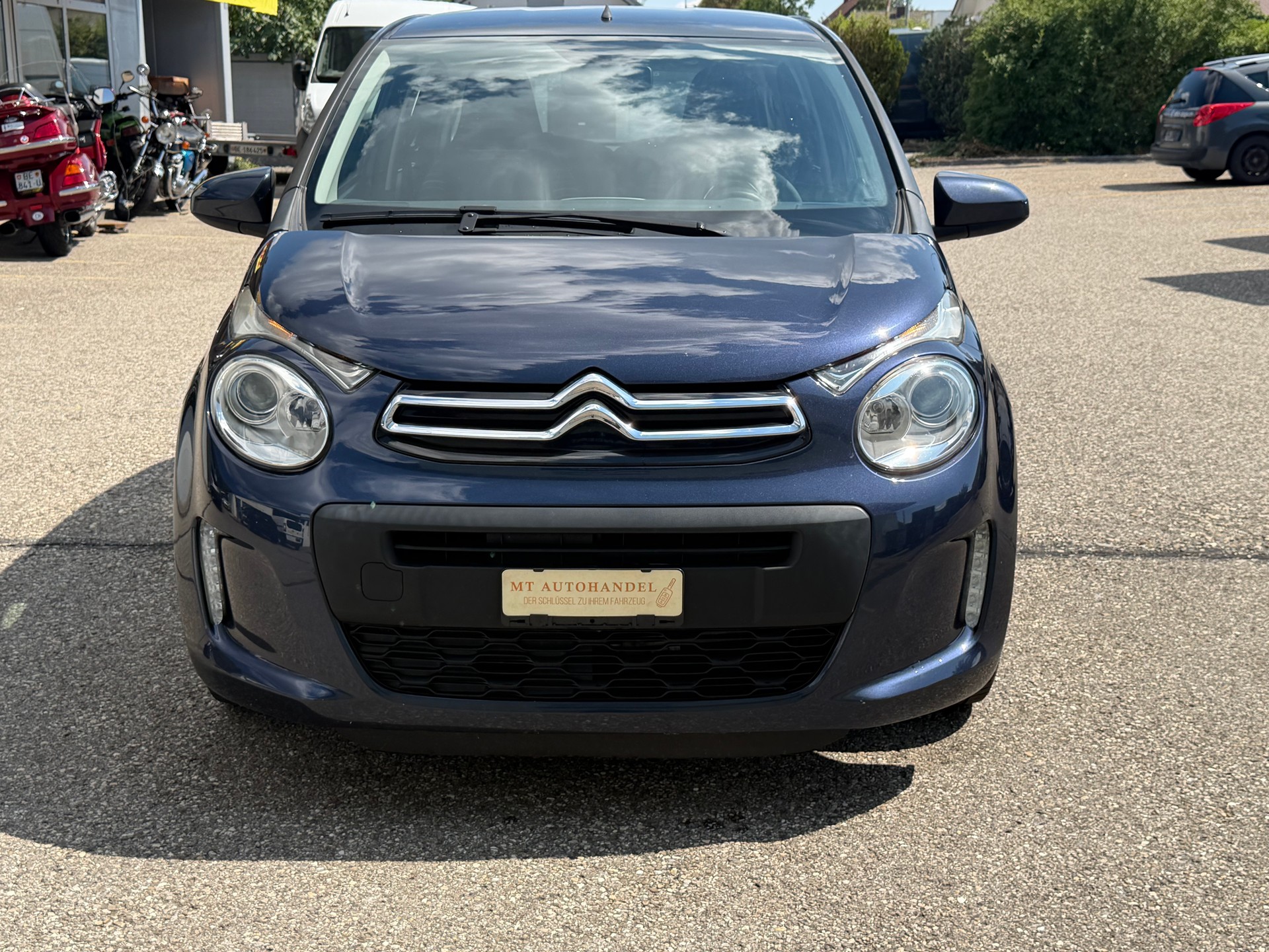 CITROEN C1 1.2 VTi Shine-image-1