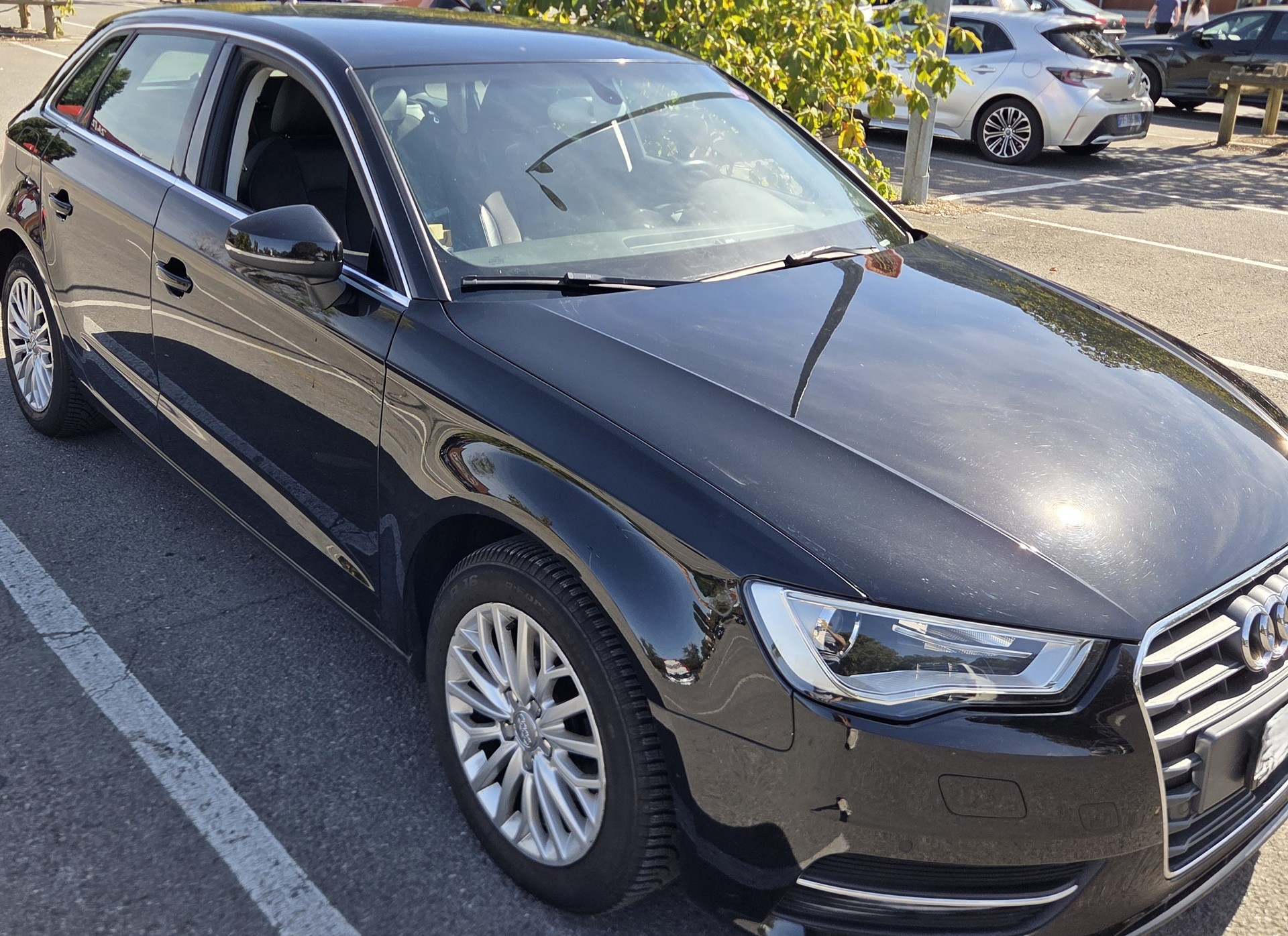 AUDI Sportback 1.4 TFSI Ultra Ambiente S-Tronic-image-3