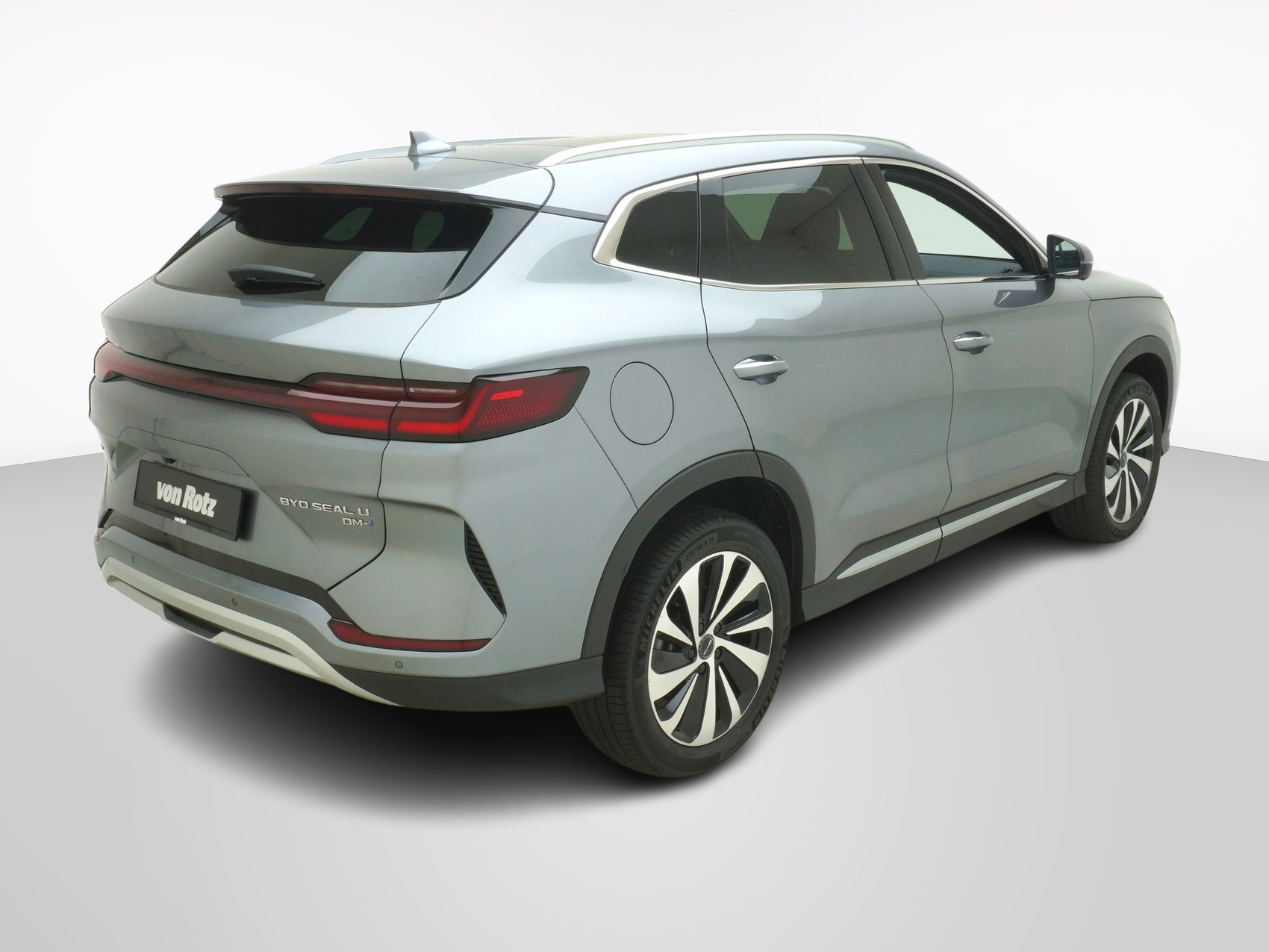 BYD Seal U DM-i Design AWD-image-4