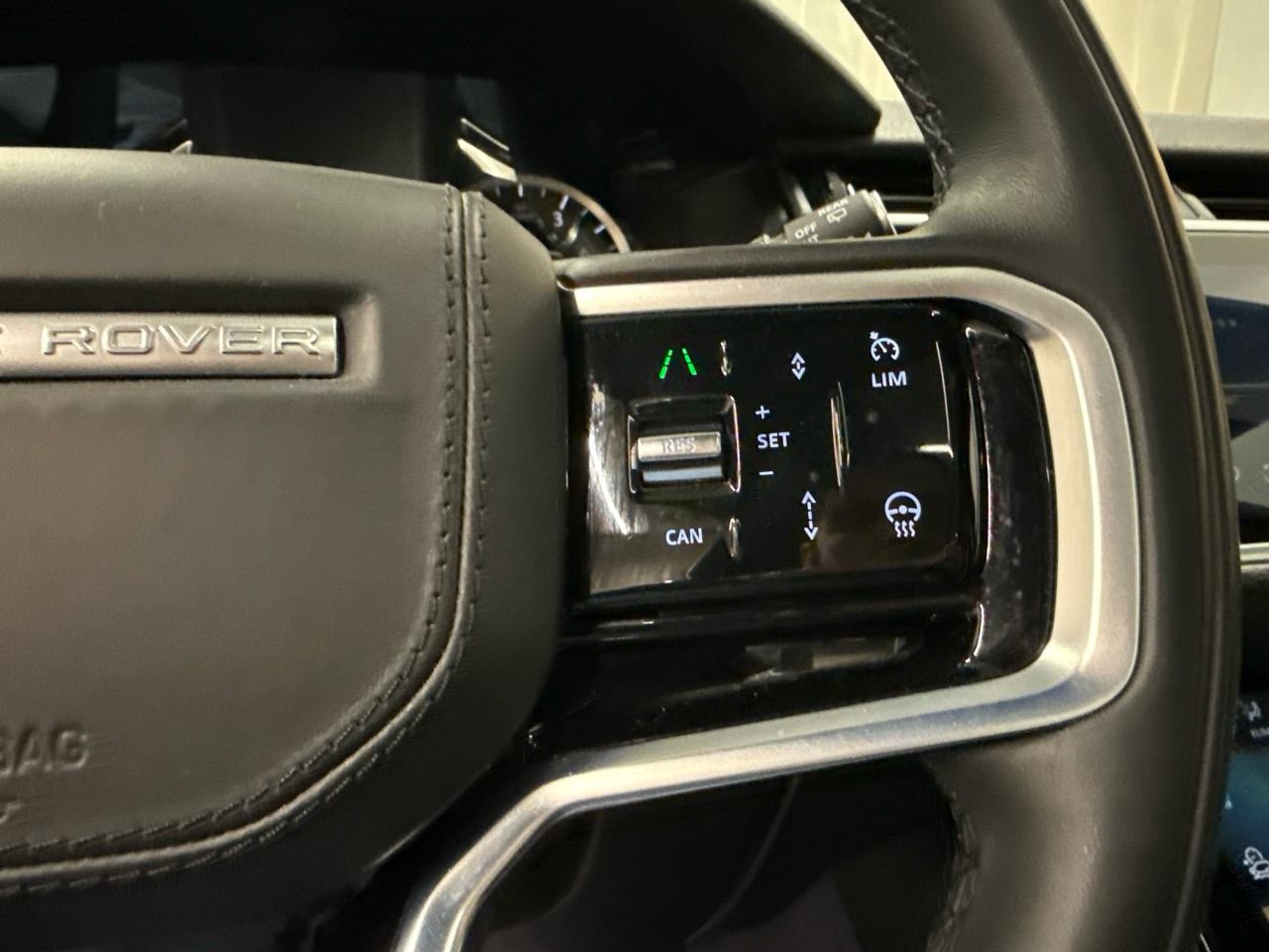 LAND ROVER Range Rover Velar R-Dynamic D 200 SE Automatic-image-9