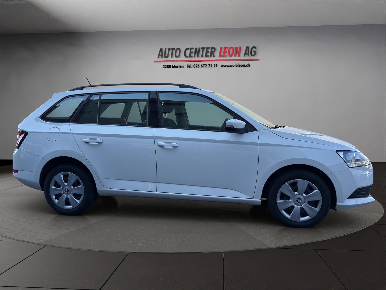 SKODA Fabia Combi 1.0 MPI Active-image-5