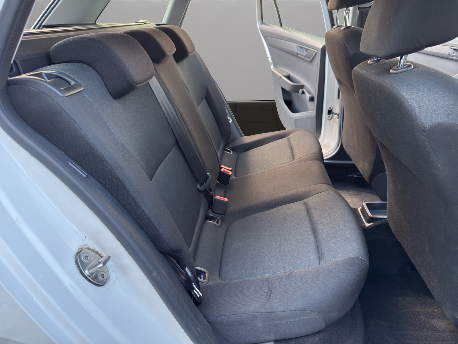 SKODA Fabia Combi 1.0 MPI Active-image-16