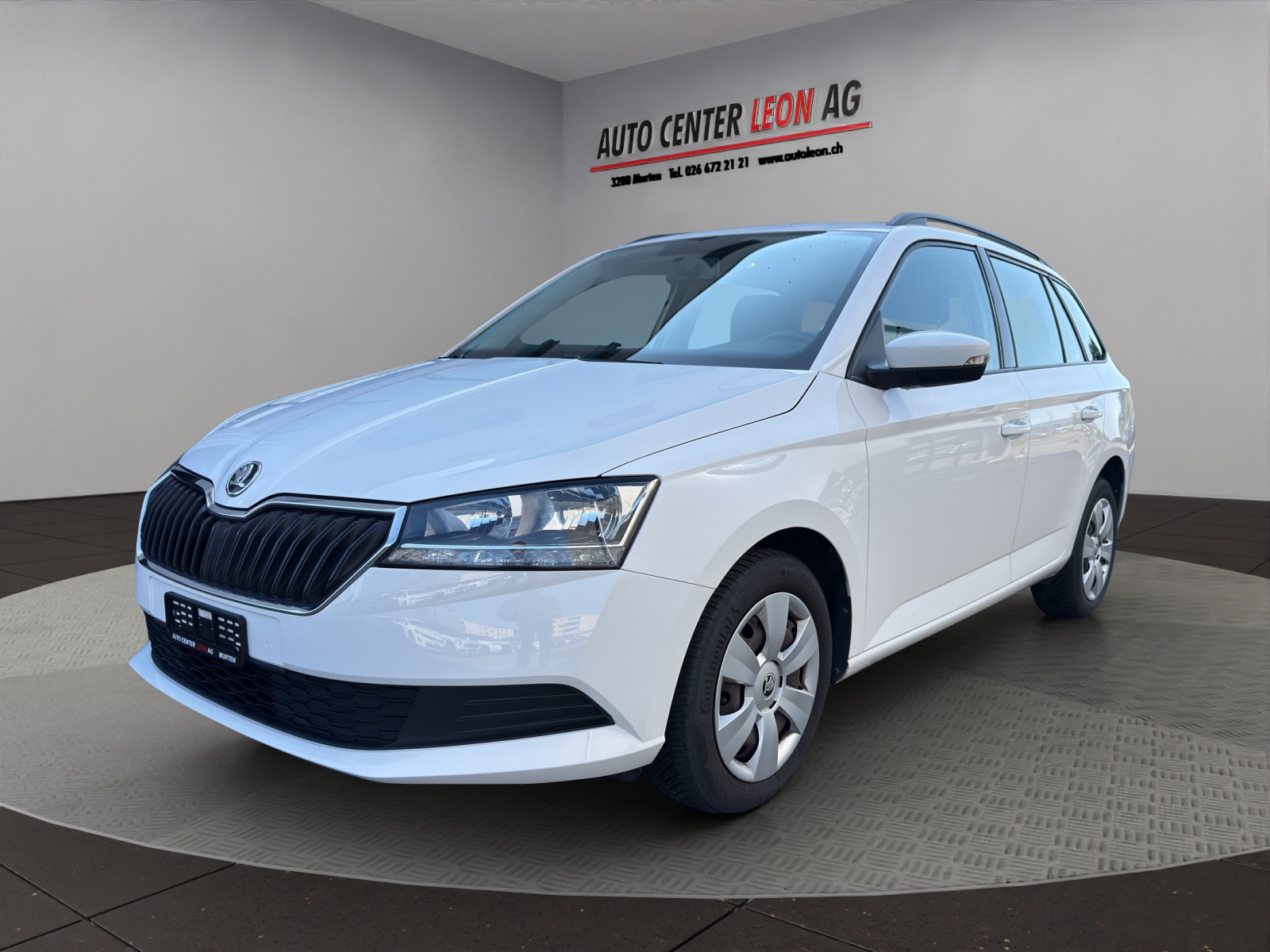 SKODA Fabia Combi 1.0 MPI Active-image-1