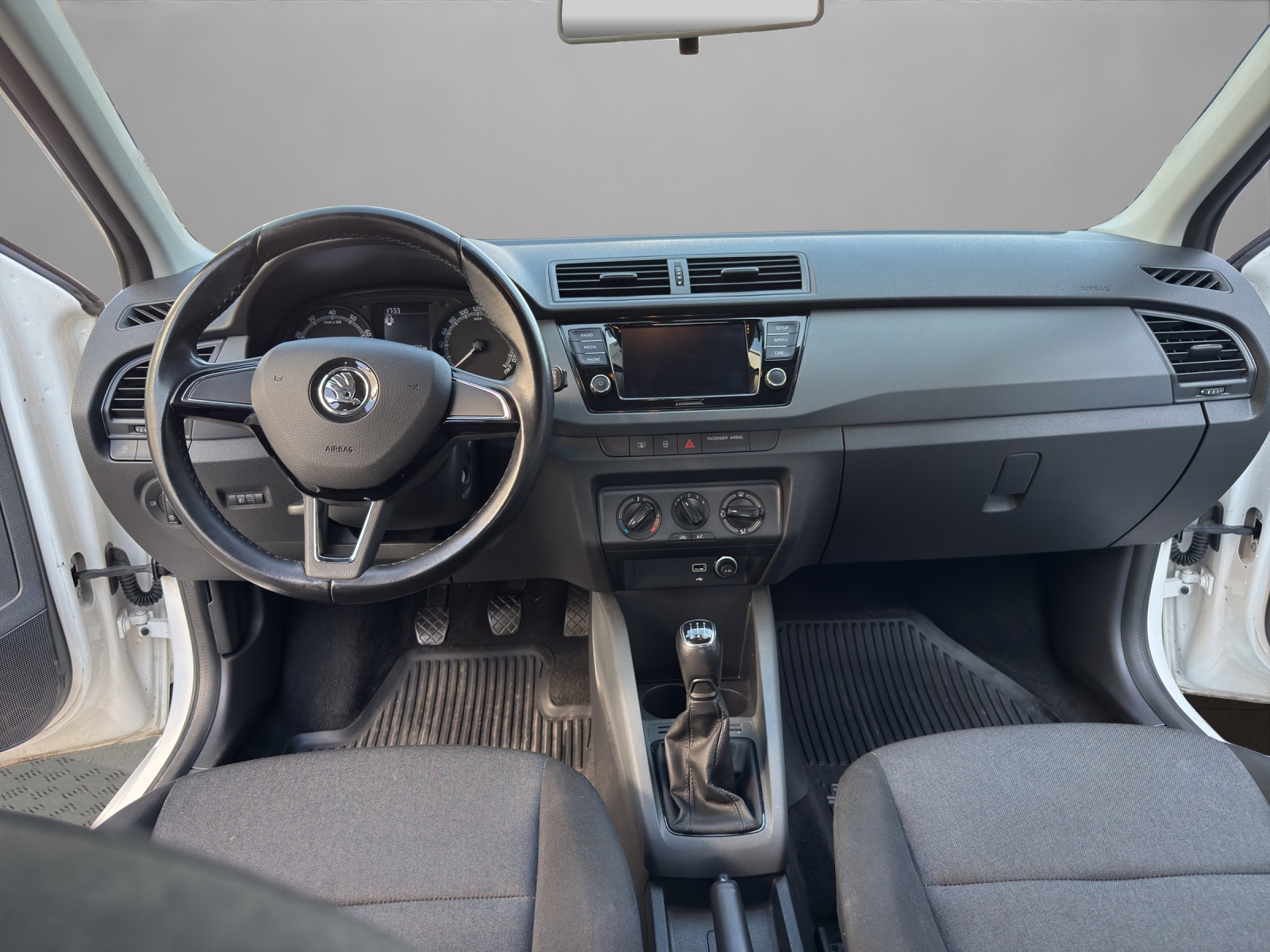 SKODA Fabia Combi 1.0 MPI Active-image-12