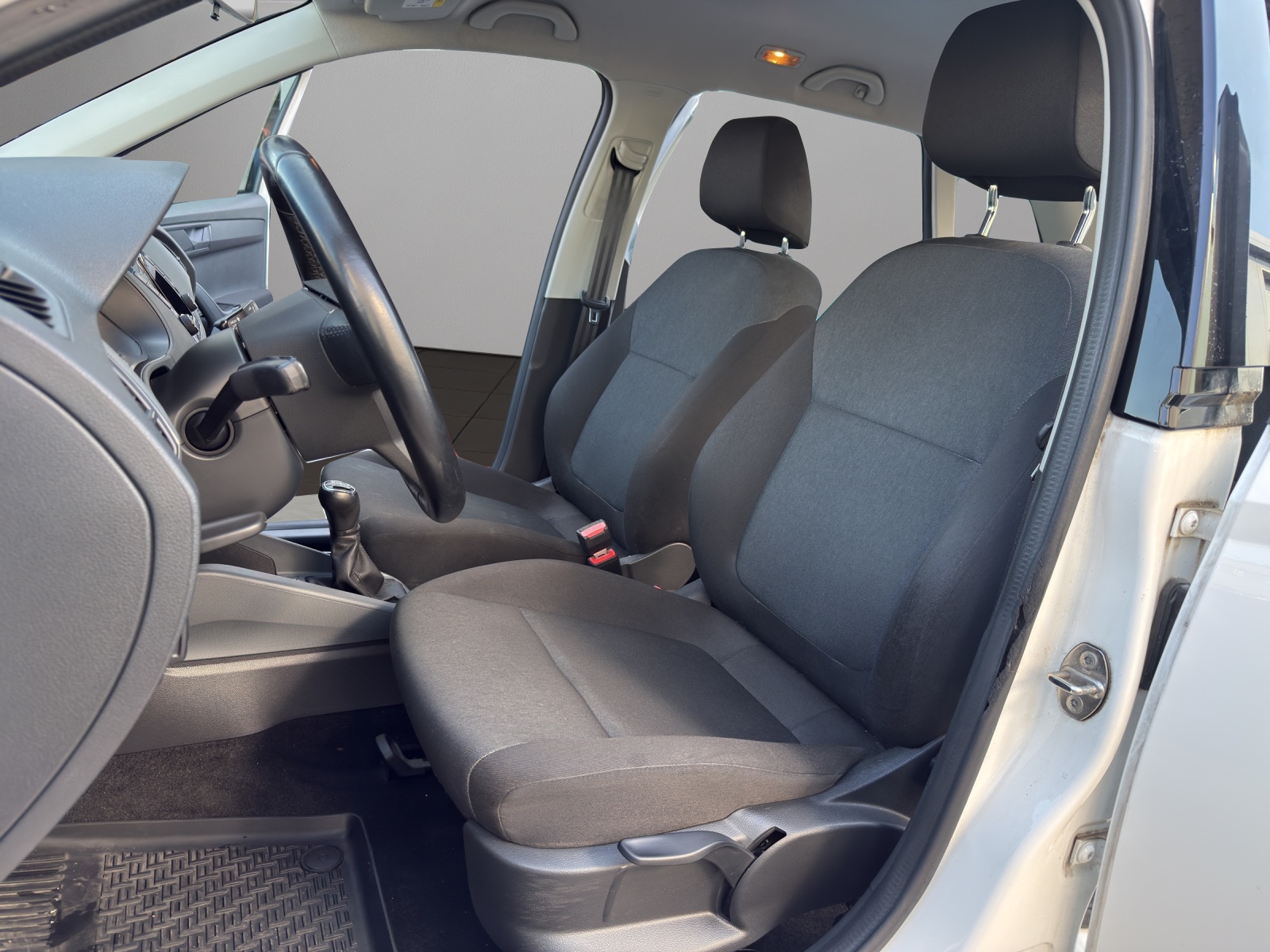 SKODA Fabia Combi 1.0 MPI Active-image-7
