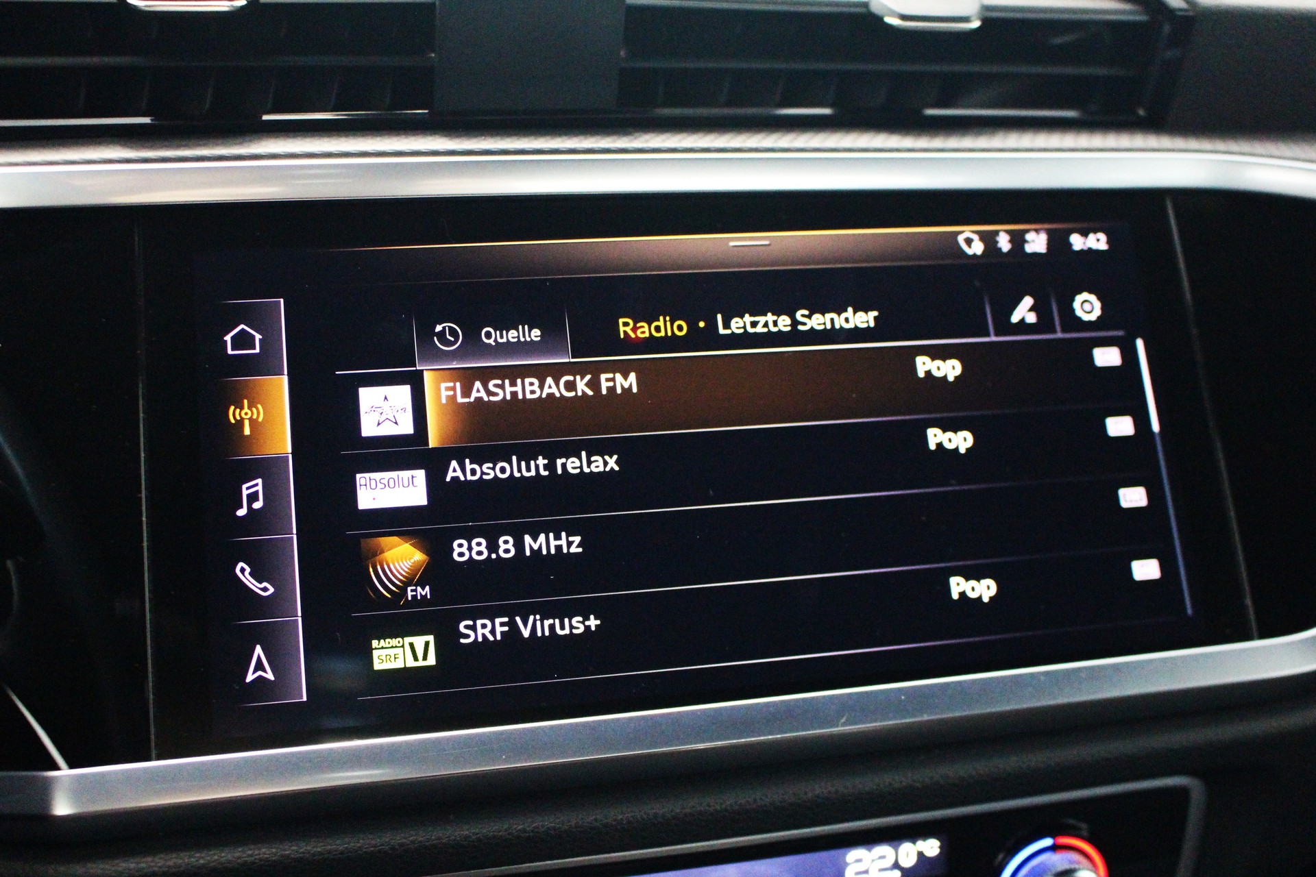 AUDI Q3 2.0 40 TDI Advanced quattro S-Tronic-image-15