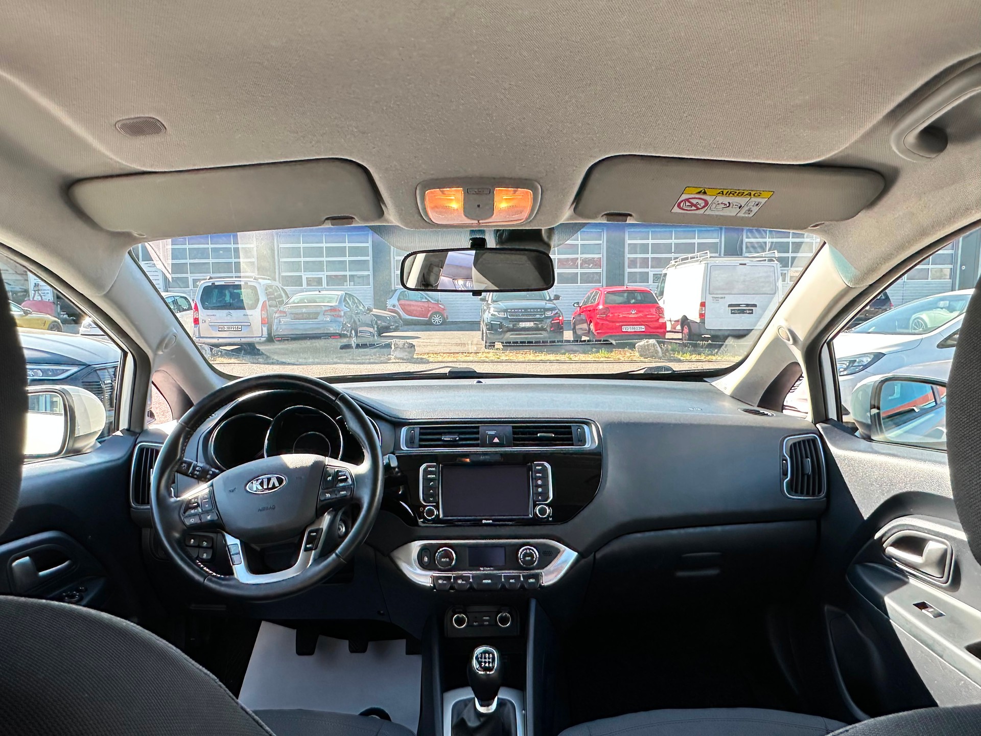 KIA Rio 1.4 CVVT Swiss Champion-image-8