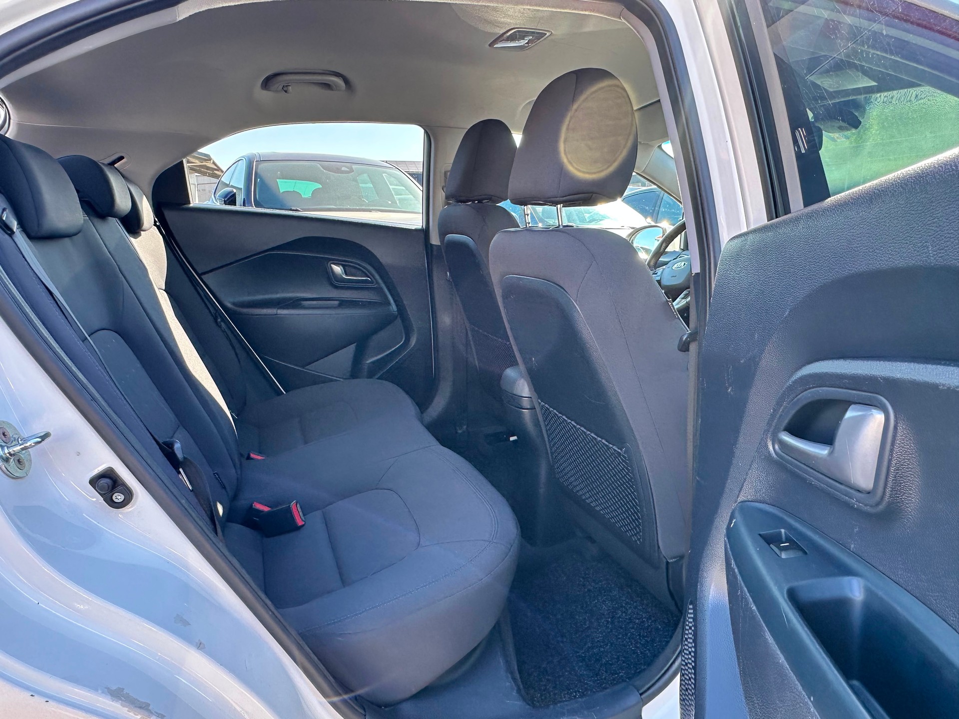 KIA Rio 1.4 CVVT Swiss Champion-image-7