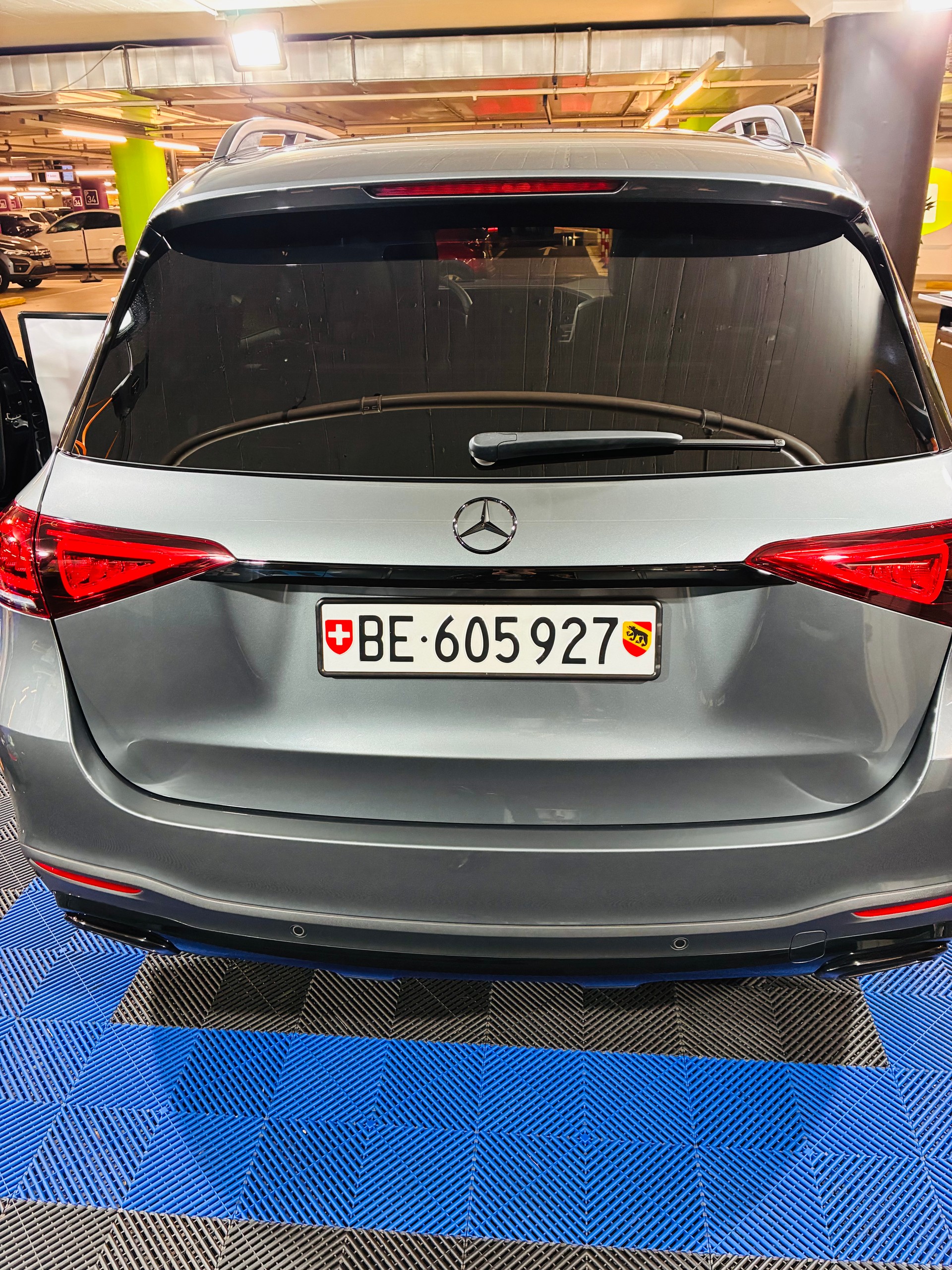 MERCEDES-BENZ GLE 400 d AMG Line 4matic-image-2