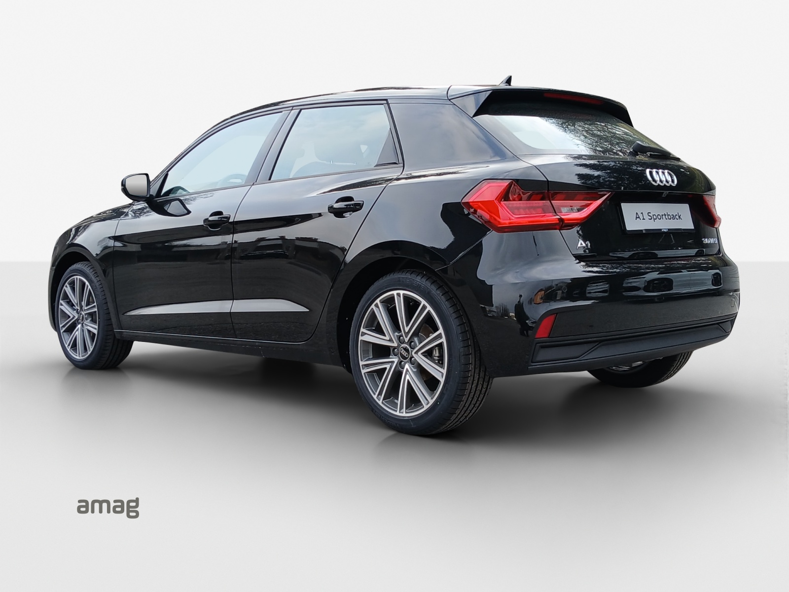 AUDI A1 Sportback 30 TFSI Attraction S-tronic-image-2