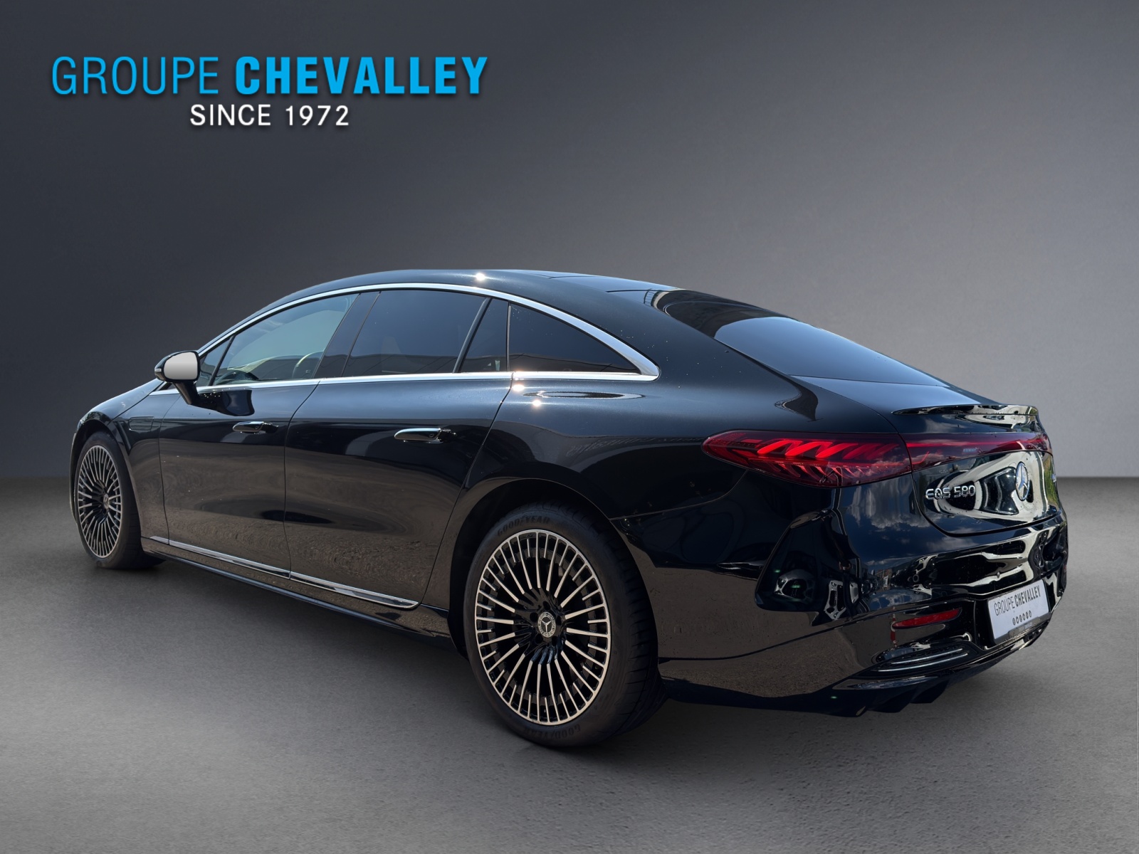 MERCEDES-BENZ EQS 580 4Matic-showroom-element-3