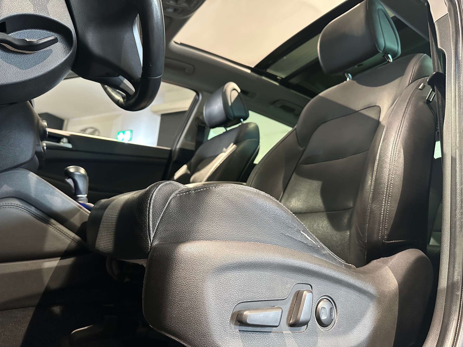 HYUNDAI Tucson 1.7 CRDI Vertex 2WD-image-9