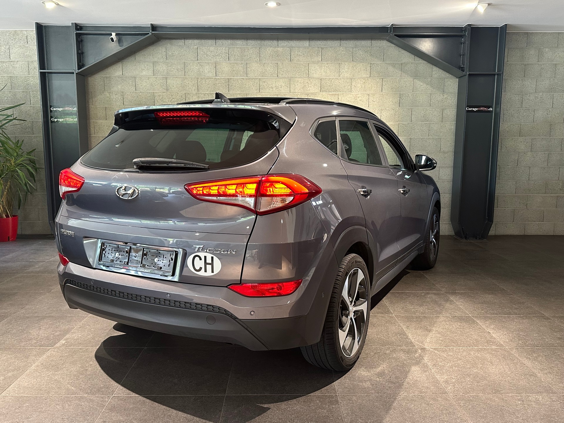 HYUNDAI Tucson 1.7 CRDI Vertex 2WD-image-4