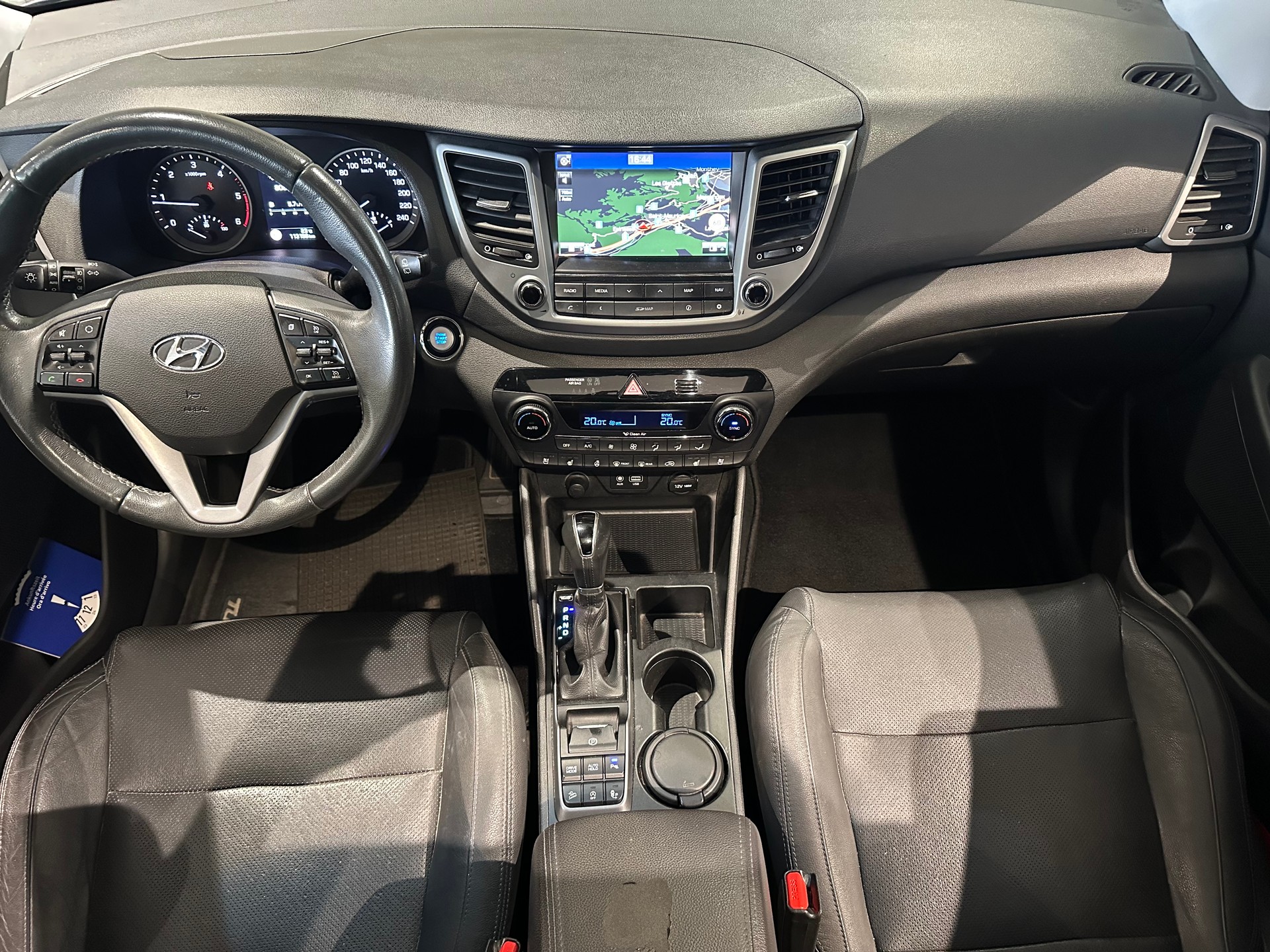 HYUNDAI Tucson 1.7 CRDI Vertex 2WD-image-7