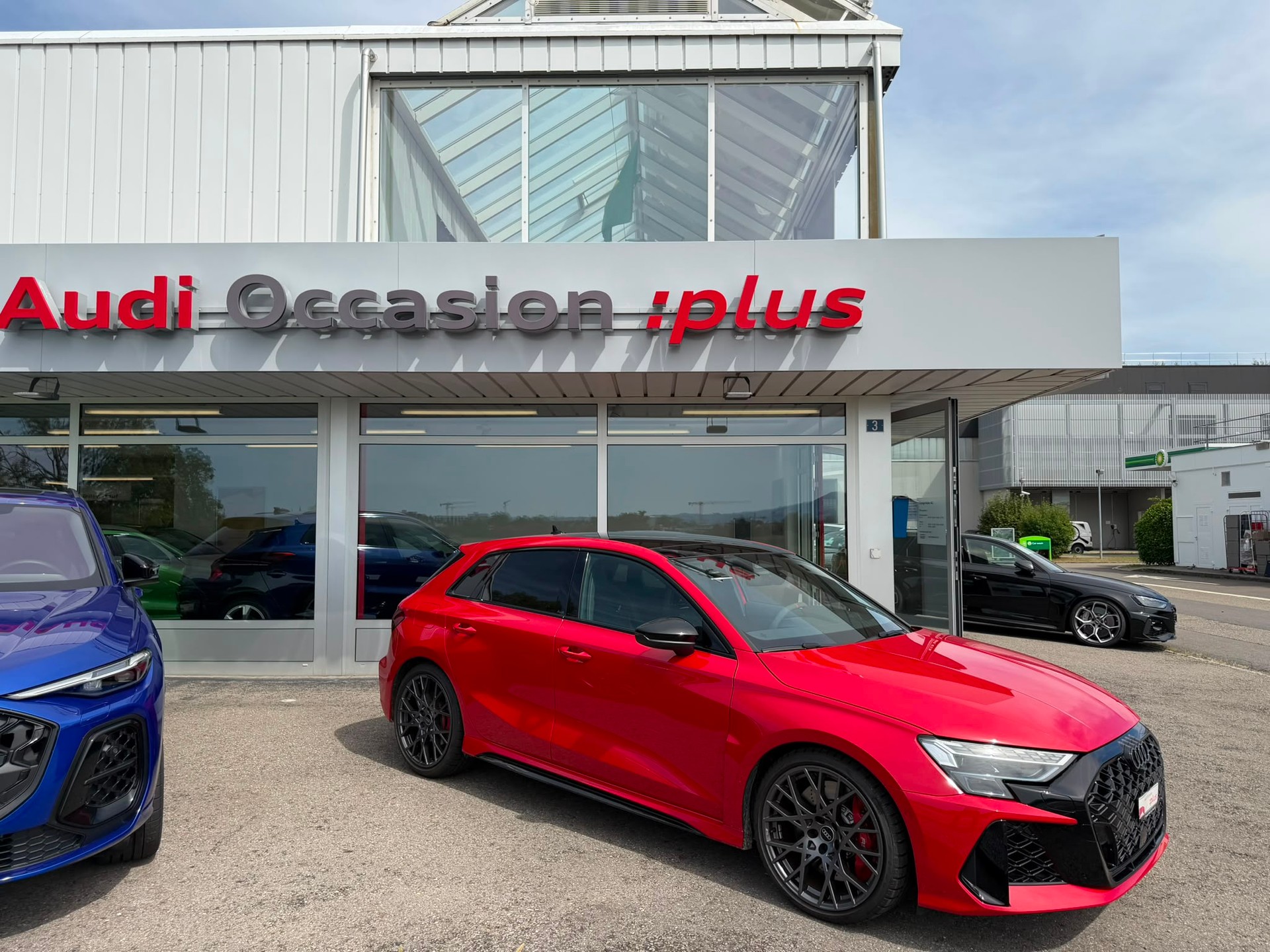 AUDI RS3 Sportback 2.5 TSI quattro S-tronic-showroom-element-1