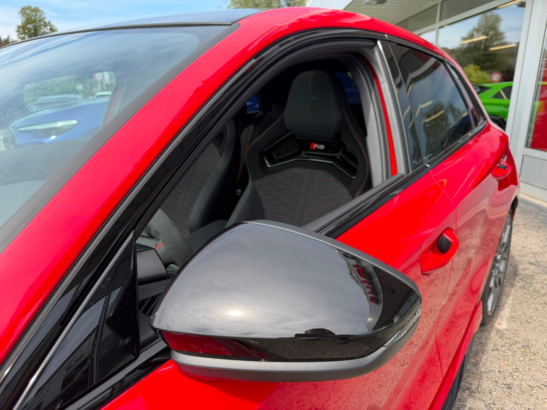 AUDI RS3 Sportback 2.5 TSI quattro S-tronic-image-7