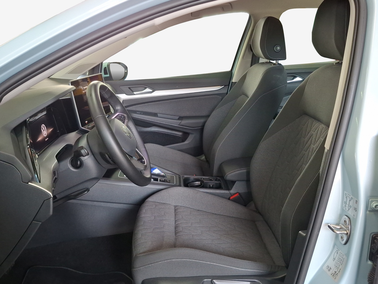 VW Golf 1.5 e TSI mHEV Life DSG-image-7