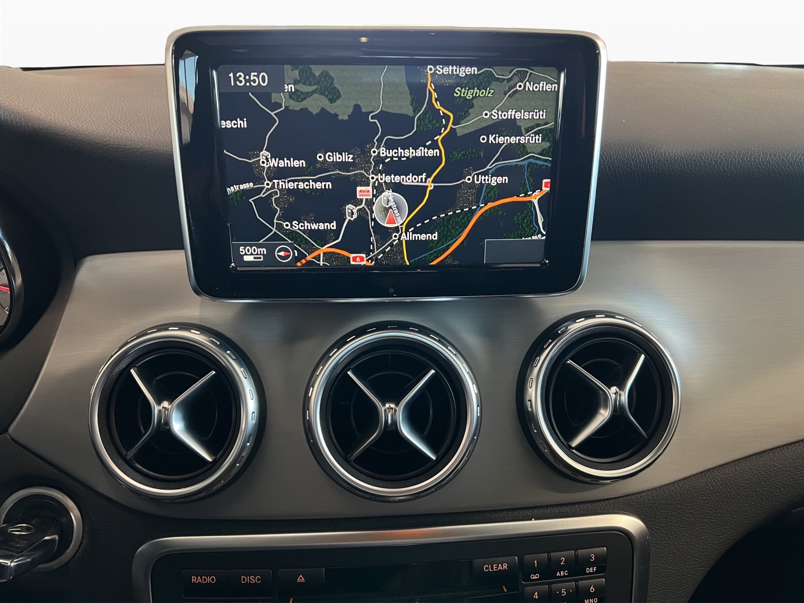 MERCEDES-BENZ GLA 250 AMG Line 4Matic 7G-DCT-image-13