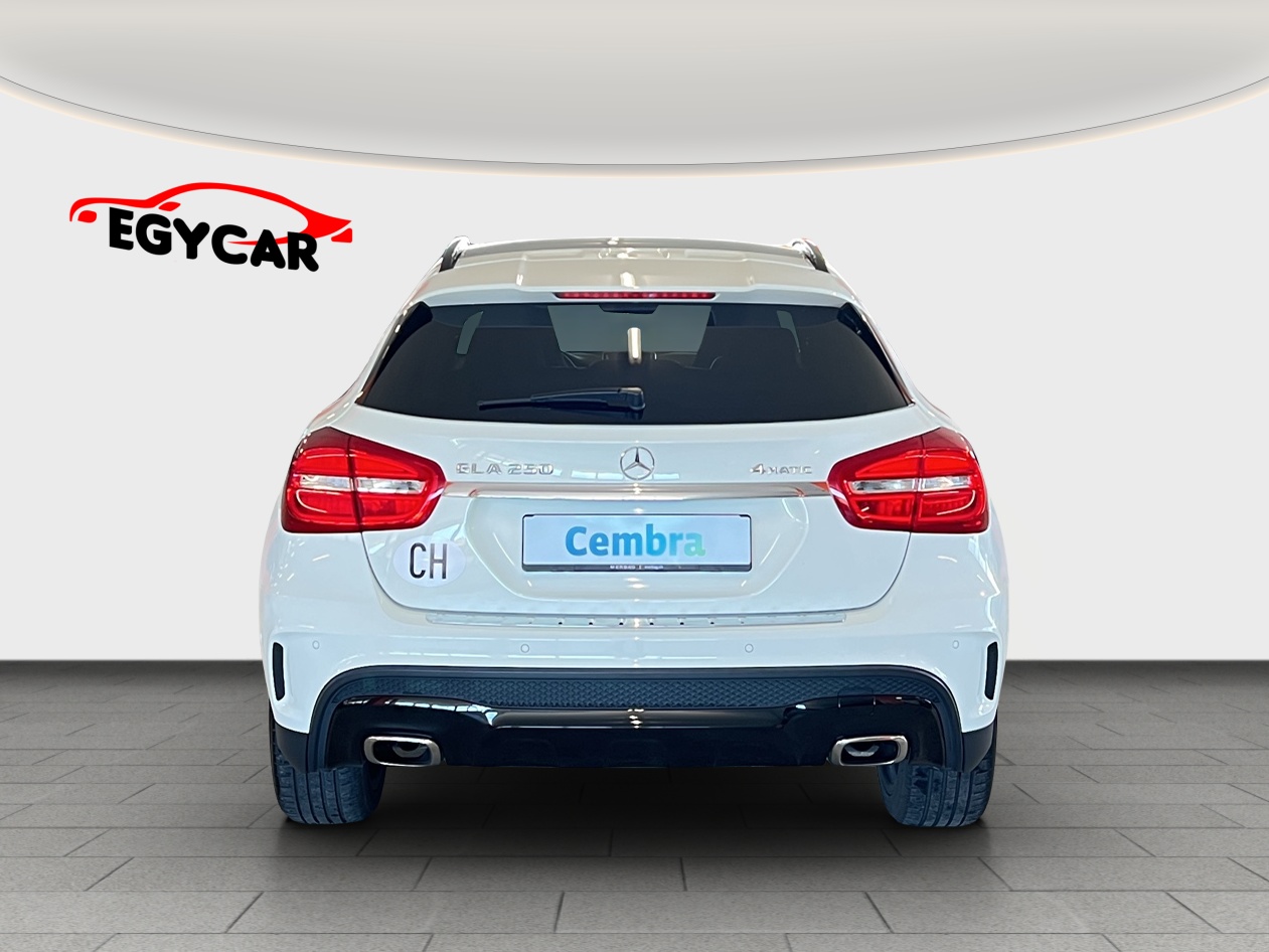 MERCEDES-BENZ GLA 250 AMG Line 4Matic 7G-DCT-image-3