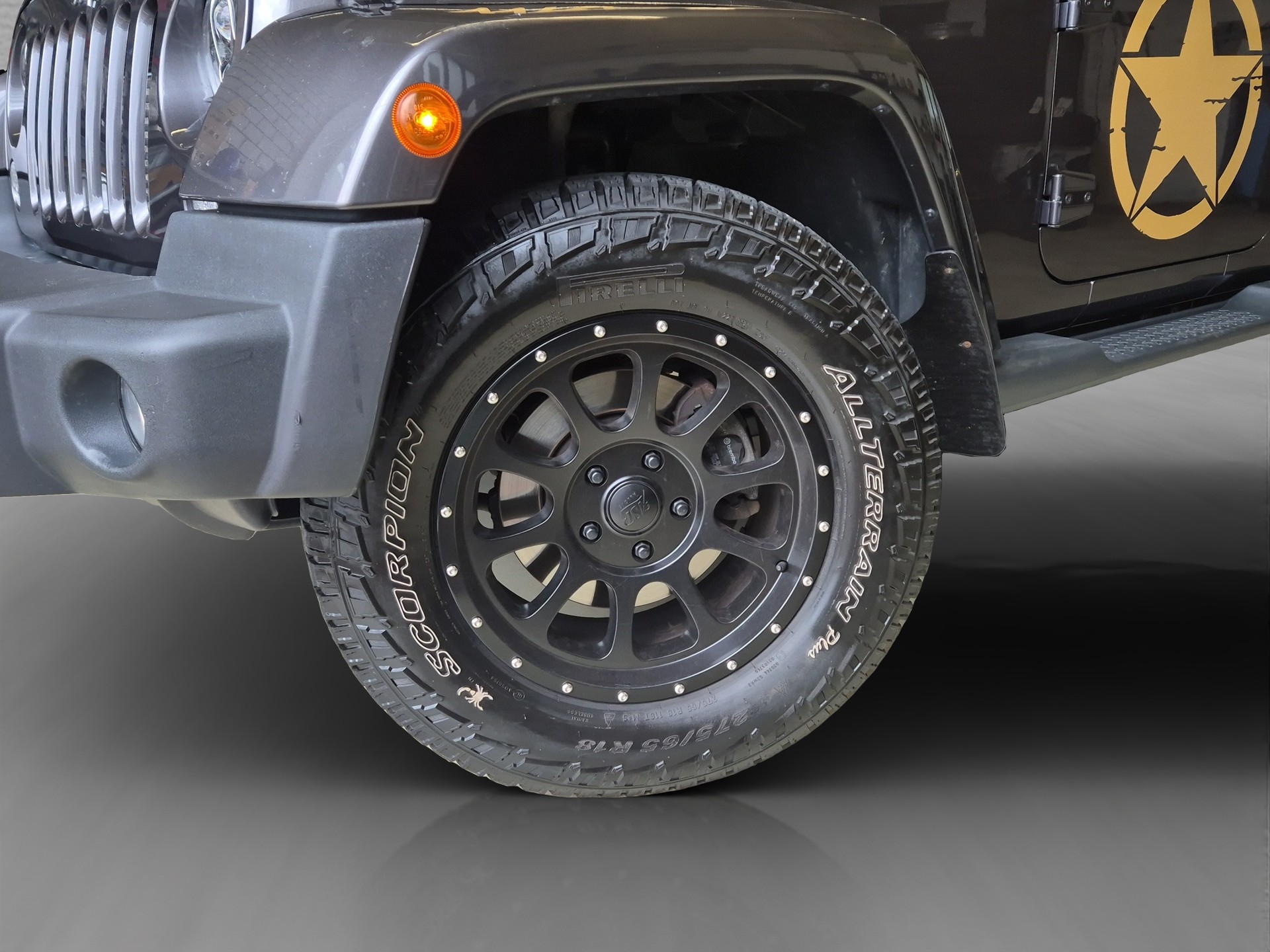 JEEP Wrangler 2.8CRD Unlimited Sahara Automatic-image-3