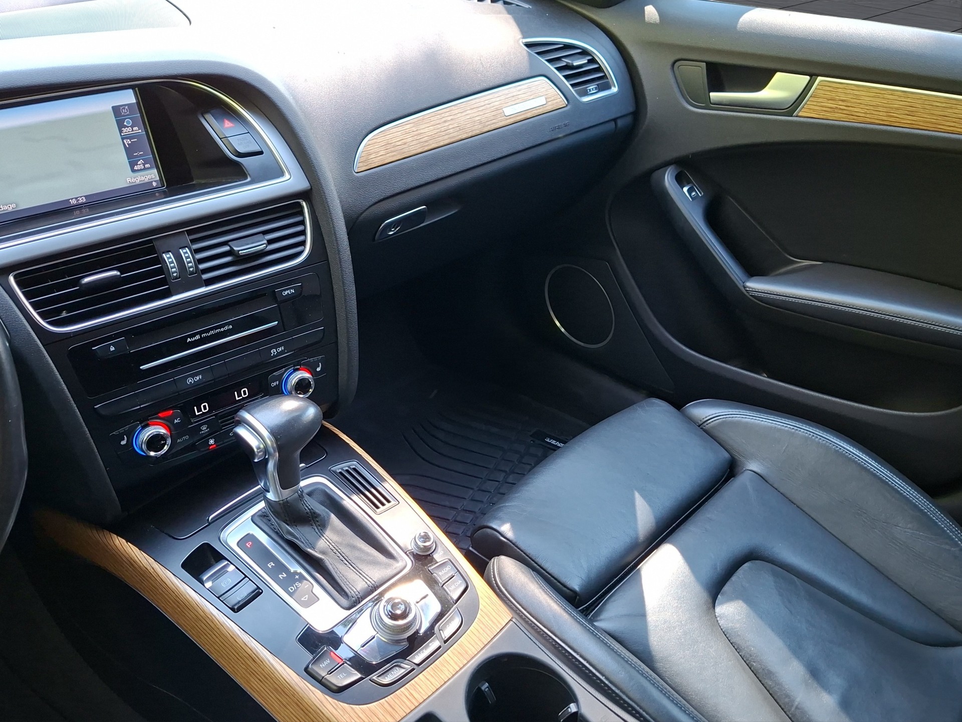 AUDI A4 allroad 3.0 TDI quattro S-tronic-image-11