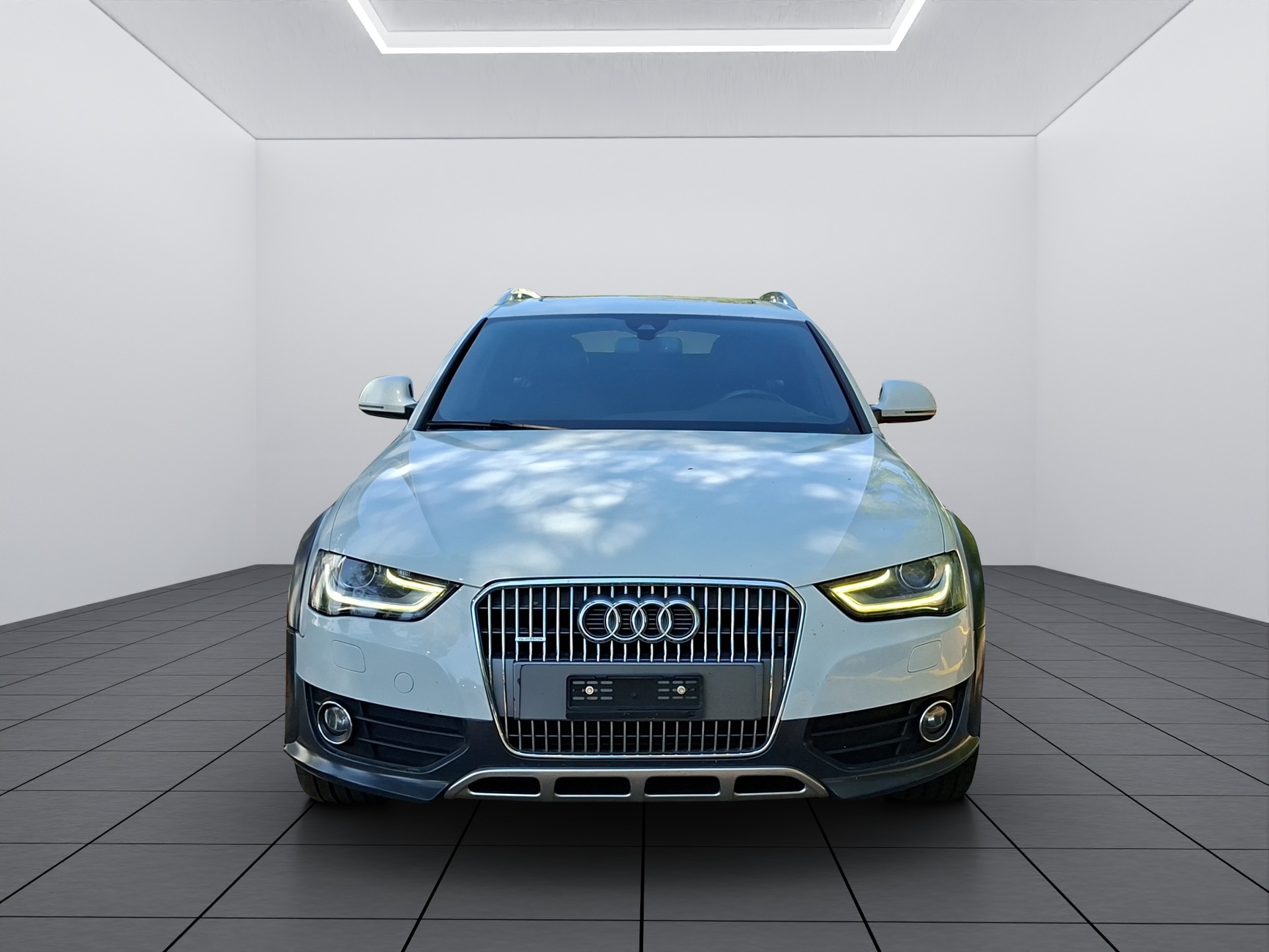 AUDI A4 allroad 3.0 TDI quattro S-tronic-image-1