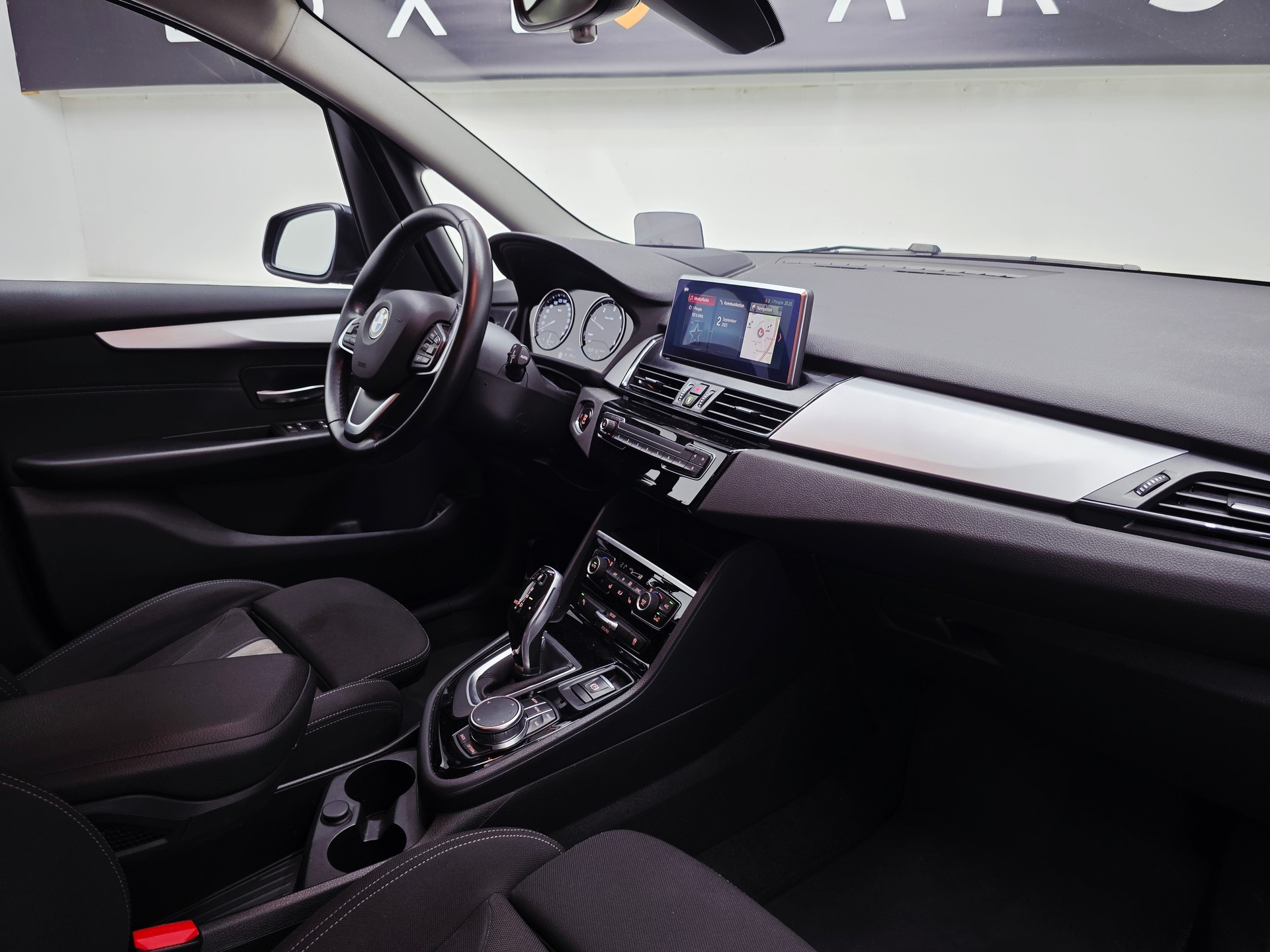 BMW 218d LCI 2.0 xDrive Gran Tourer Steptronic Fleet Edition*TOP AUSSTATTUNG*8 FACH*PANORAMA*AHK 1600KG*-image-13