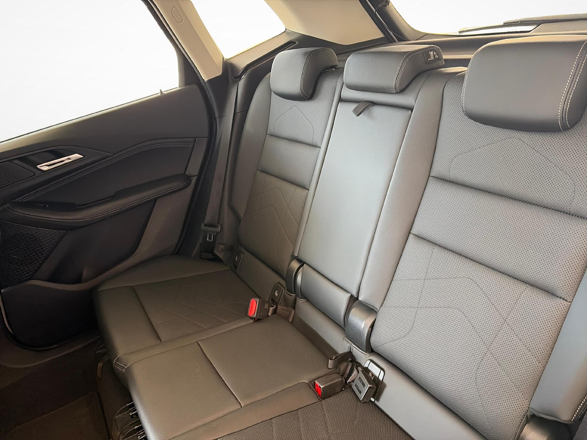 BMW 218d SDKG Active Tourer-image-12