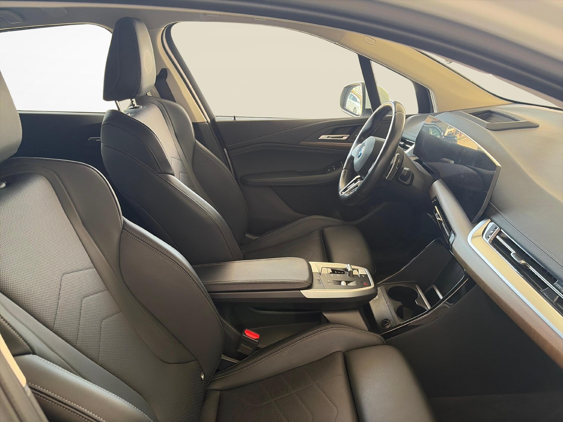 BMW 218d SDKG Active Tourer-image-11