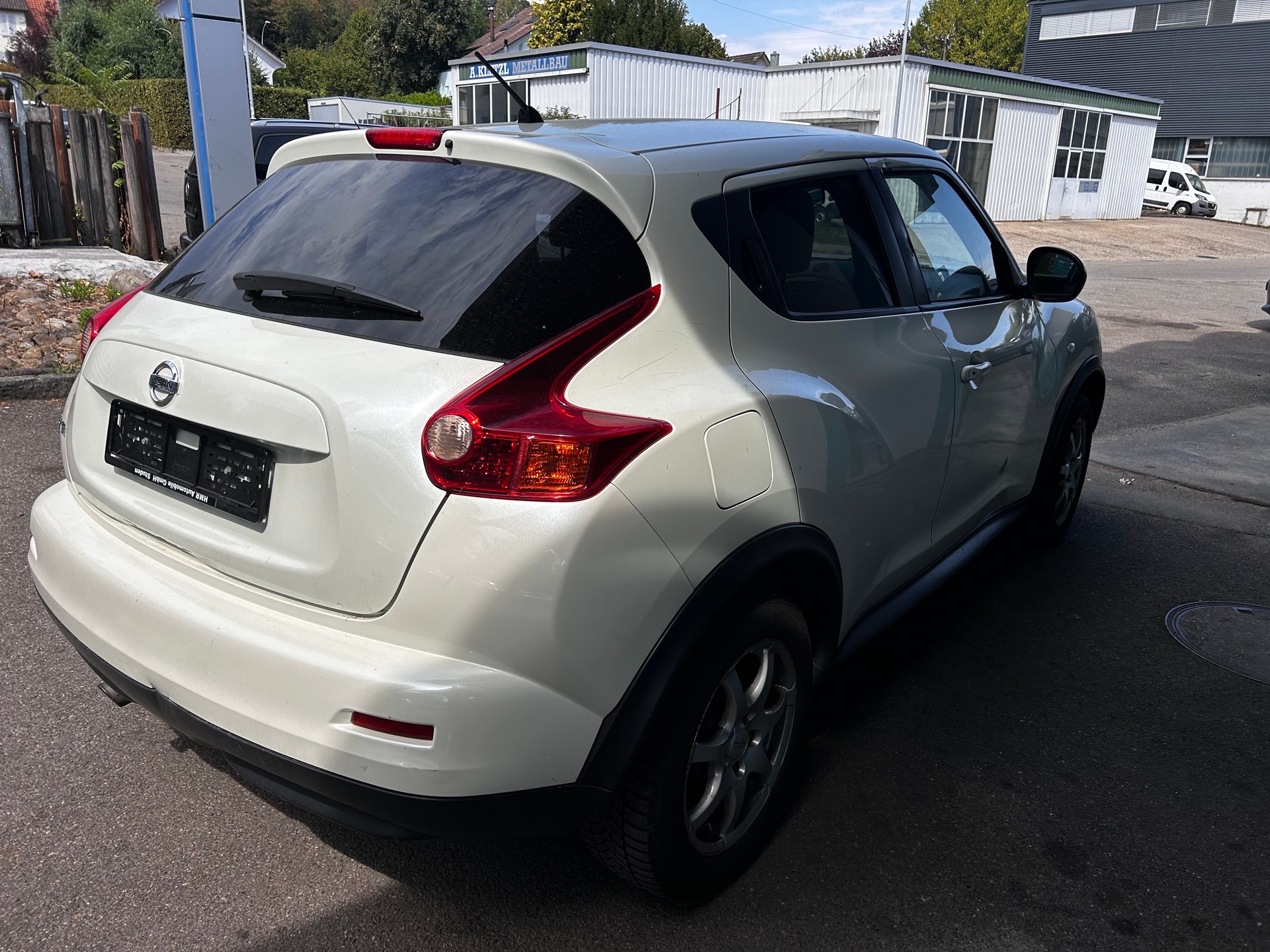 NISSAN Juke 1.6 DIG-T tekna 4x4 Xtronic M-CVT-image-5