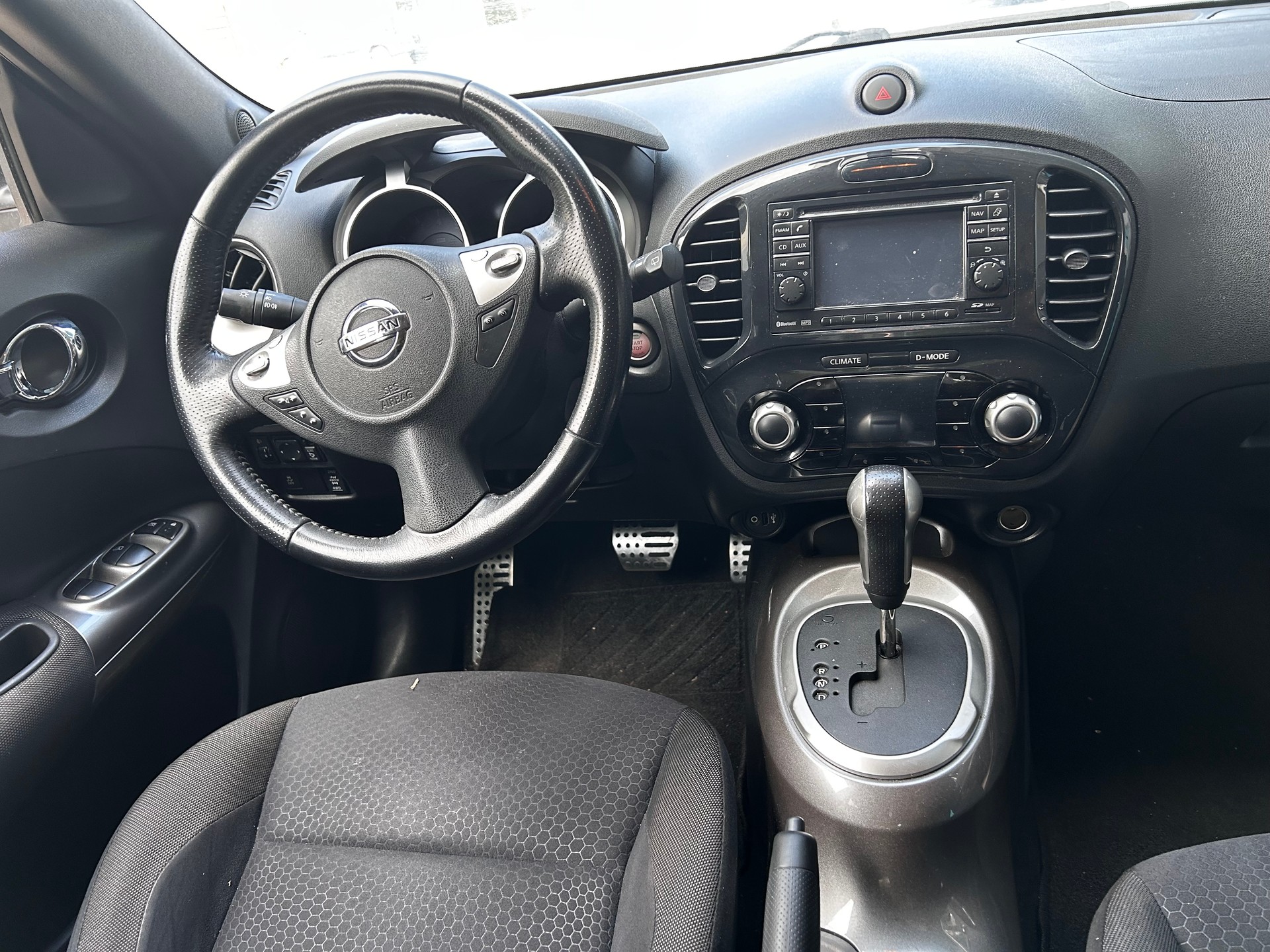 NISSAN Juke 1.6 DIG-T tekna 4x4 Xtronic M-CVT-image-9