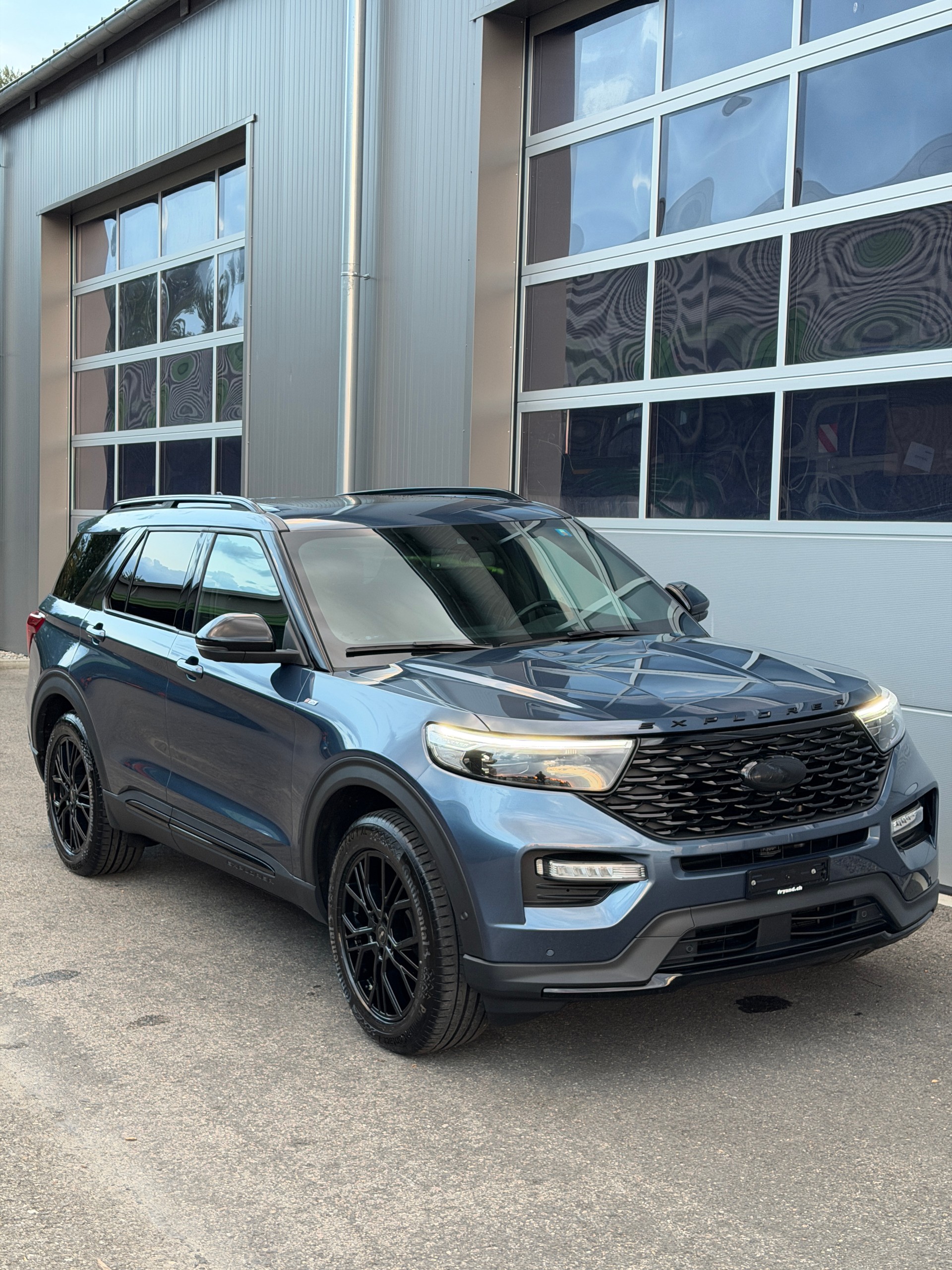 FORD Explorer 3.0 EcoB. Plug-in-Hybrid ST-Line 4WD Aut.-image-2