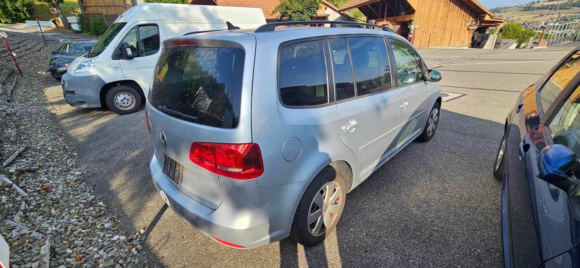 VW Touran 1.6 TDI BlueMotion Technology Trendline DSG-image-5