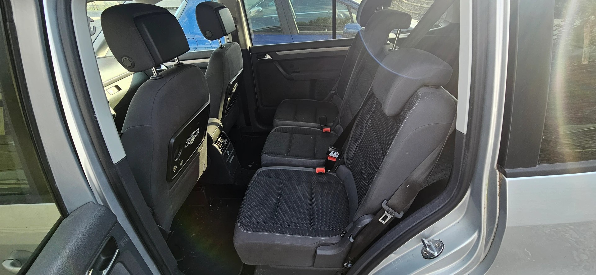 VW Touran 1.6 TDI BlueMotion Technology Trendline DSG-image-9