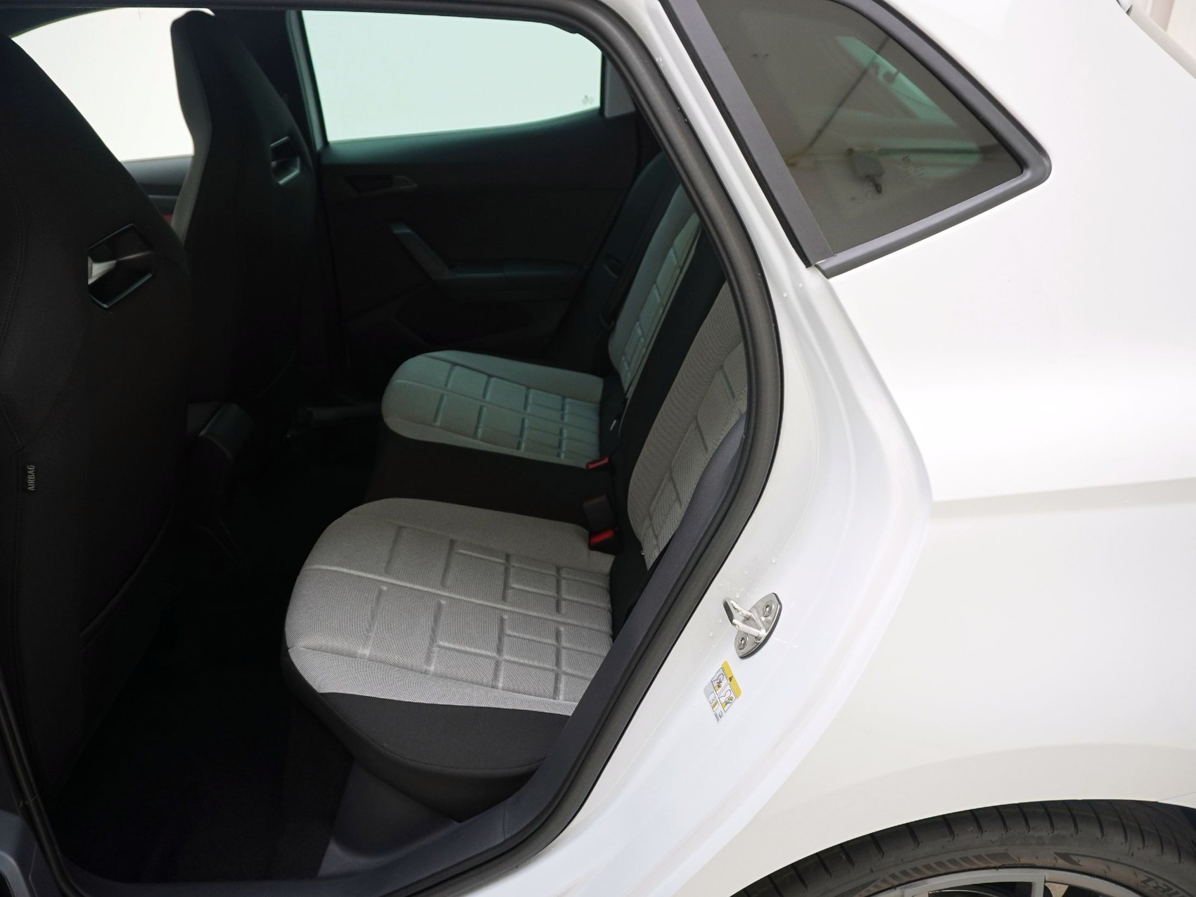 SEAT Ibiza 1.5 TSI FR DSG-image-13