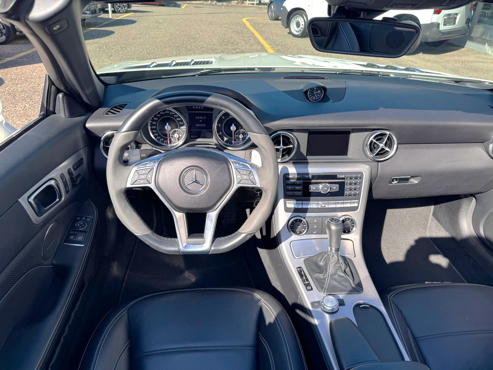 MERCEDES-BENZ SLK 55 AMG 7G-Tronic Speedshift Plus-showroom-element-2