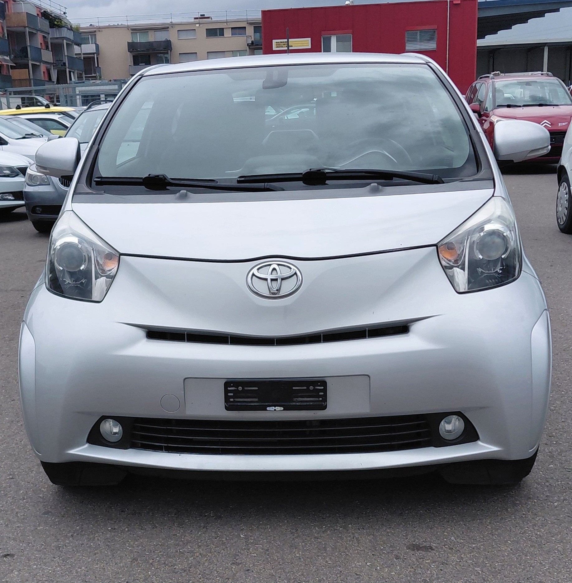 TOYOTA iQ 1.0 VVT-i Linea Sol Multidrive-image-0