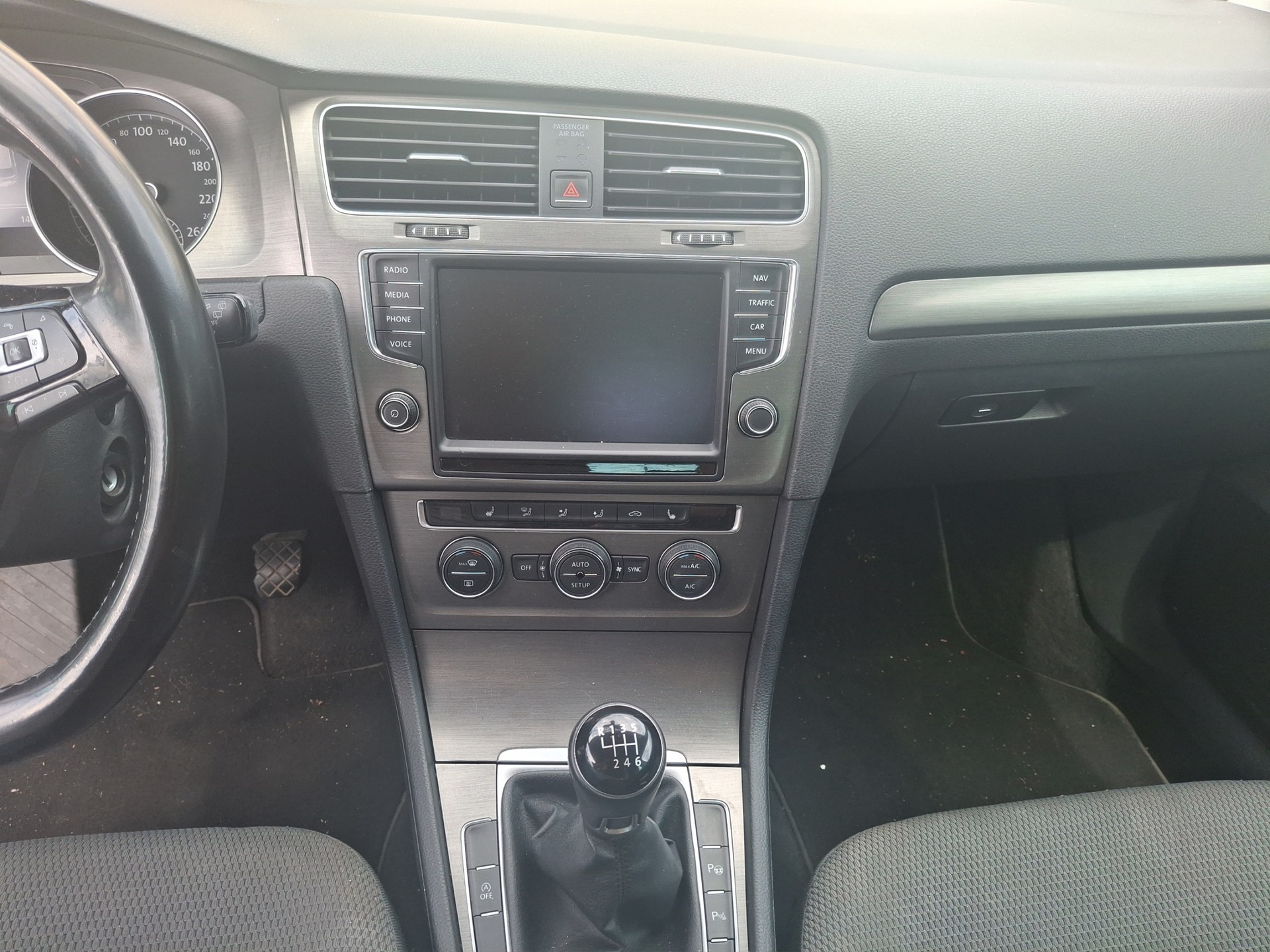VW Golf 1.4 TSI Trendline-image-10