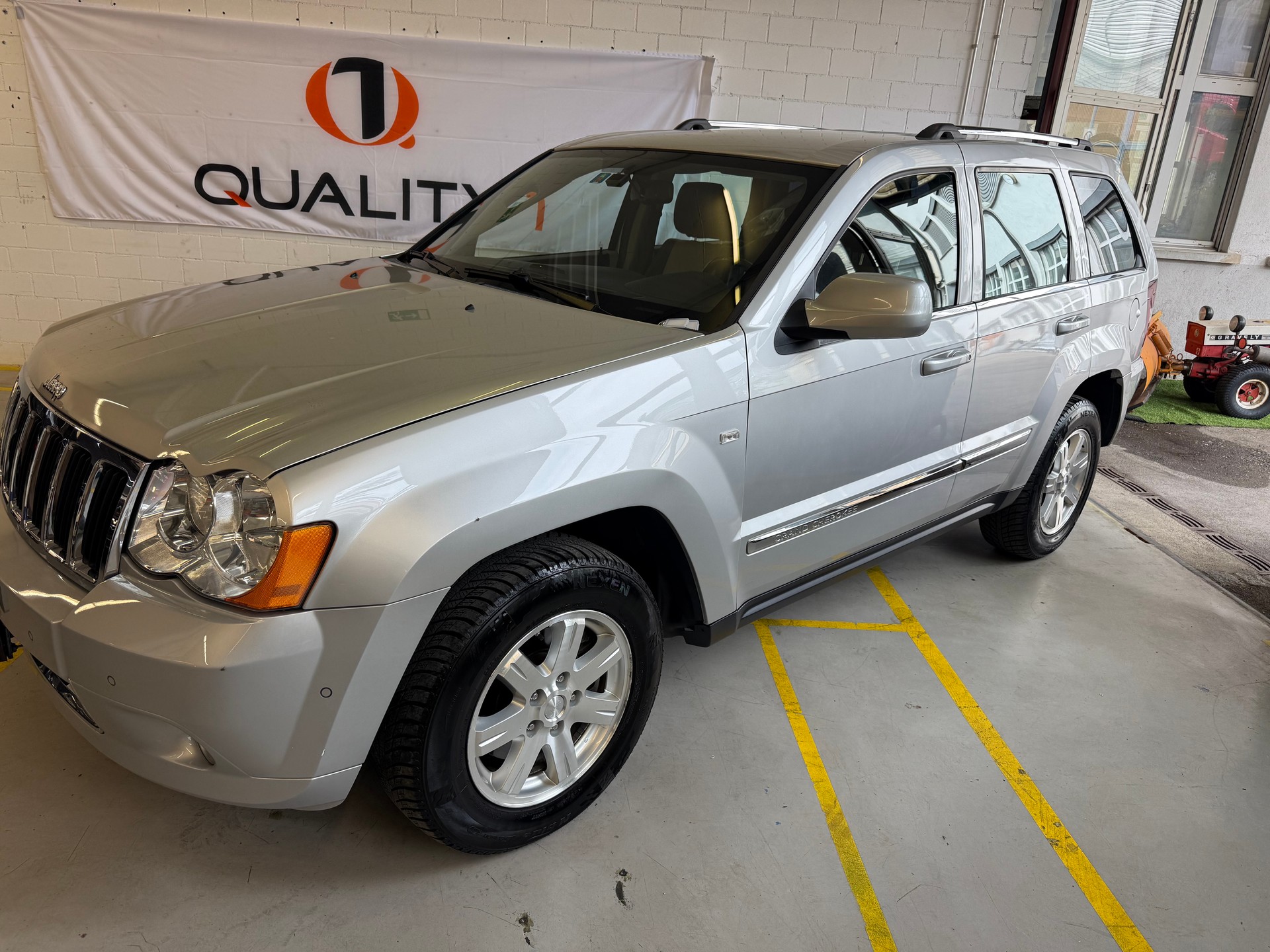 JEEP Gr.Cherokee 3.0 CRD Overland Automatic-image-2