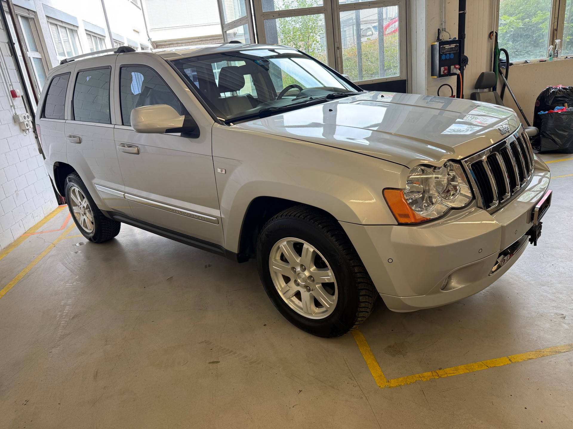 JEEP Gr.Cherokee 3.0 CRD Overland Automatic-image-1