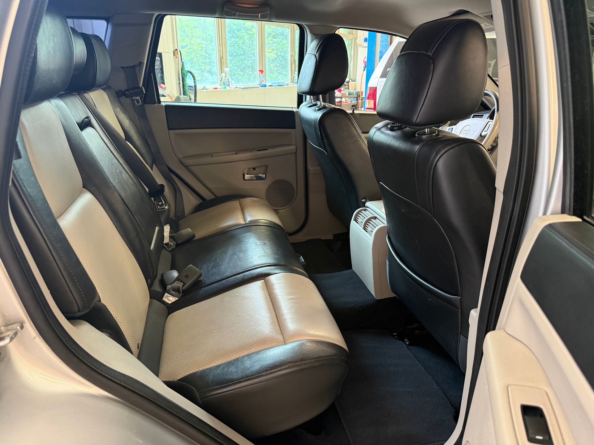 JEEP Gr.Cherokee 3.0 CRD Overland Automatic-image-8