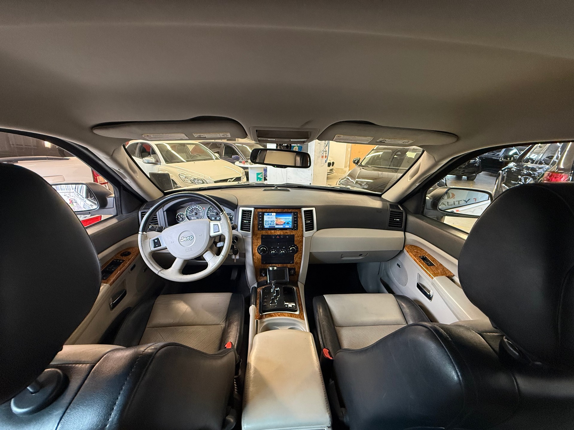 JEEP Gr.Cherokee 3.0 CRD Overland Automatic-image-9