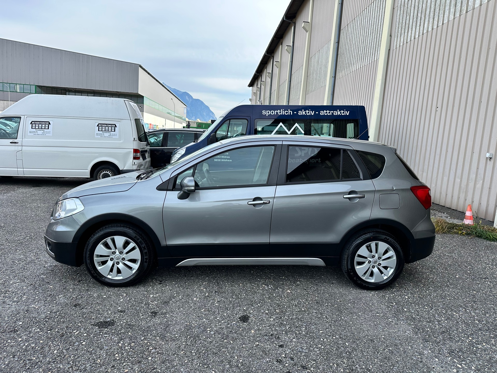 SUZUKI SX4 S-Cross 1.6 16V Compact Top 4WD CVT7-image-3