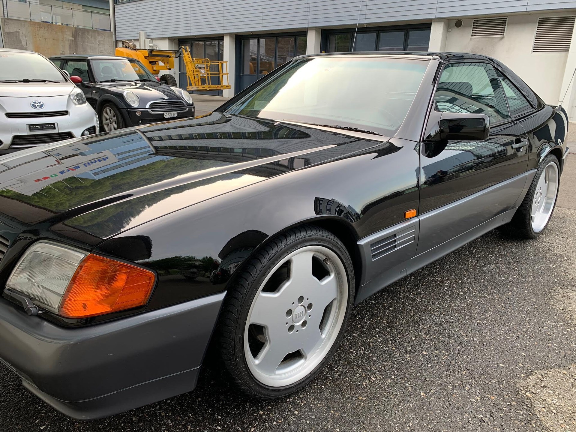 MERCEDES-BENZ R129-image-1