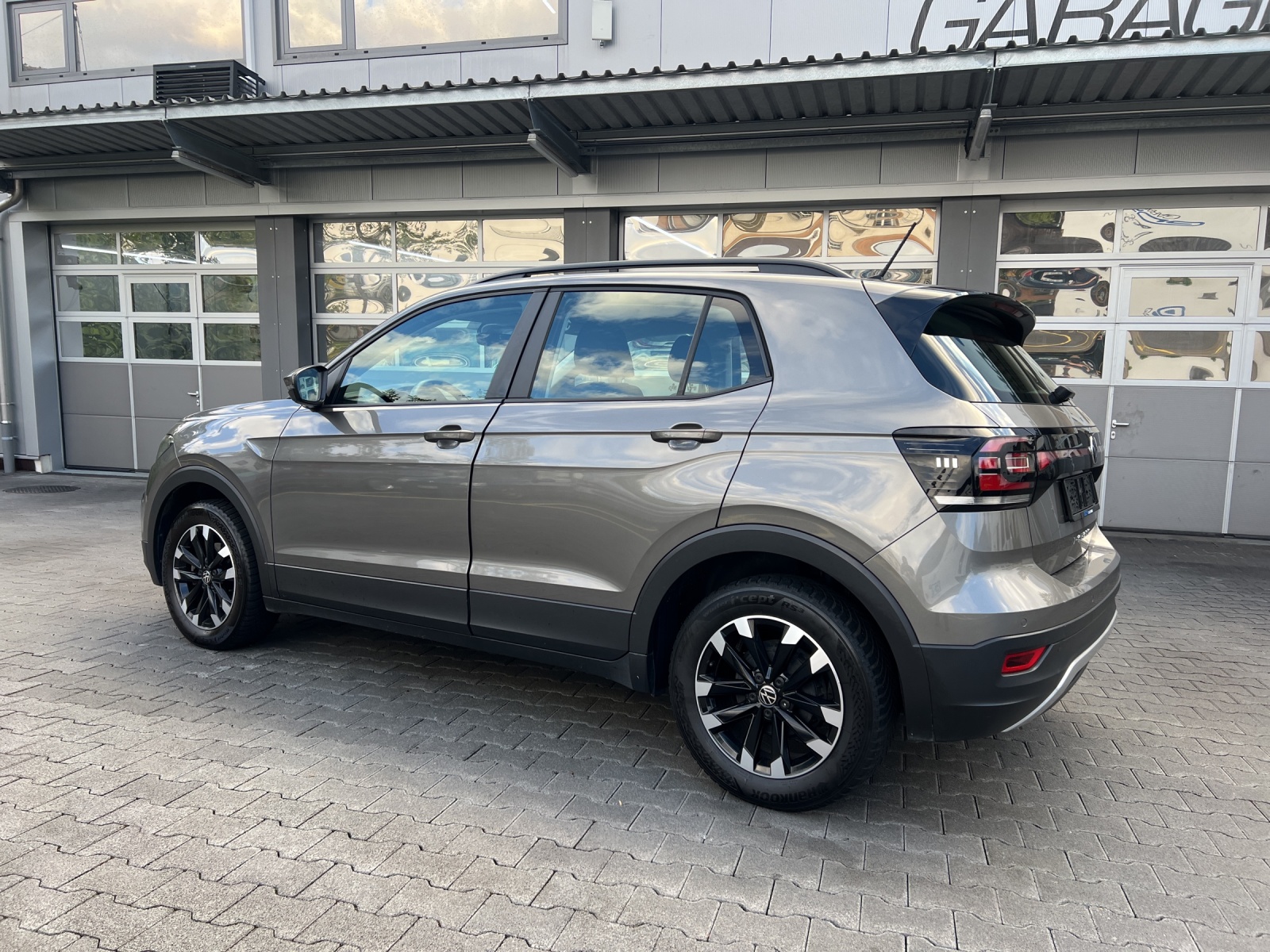 VW T-Cross 1.0 TSI Value-image-2