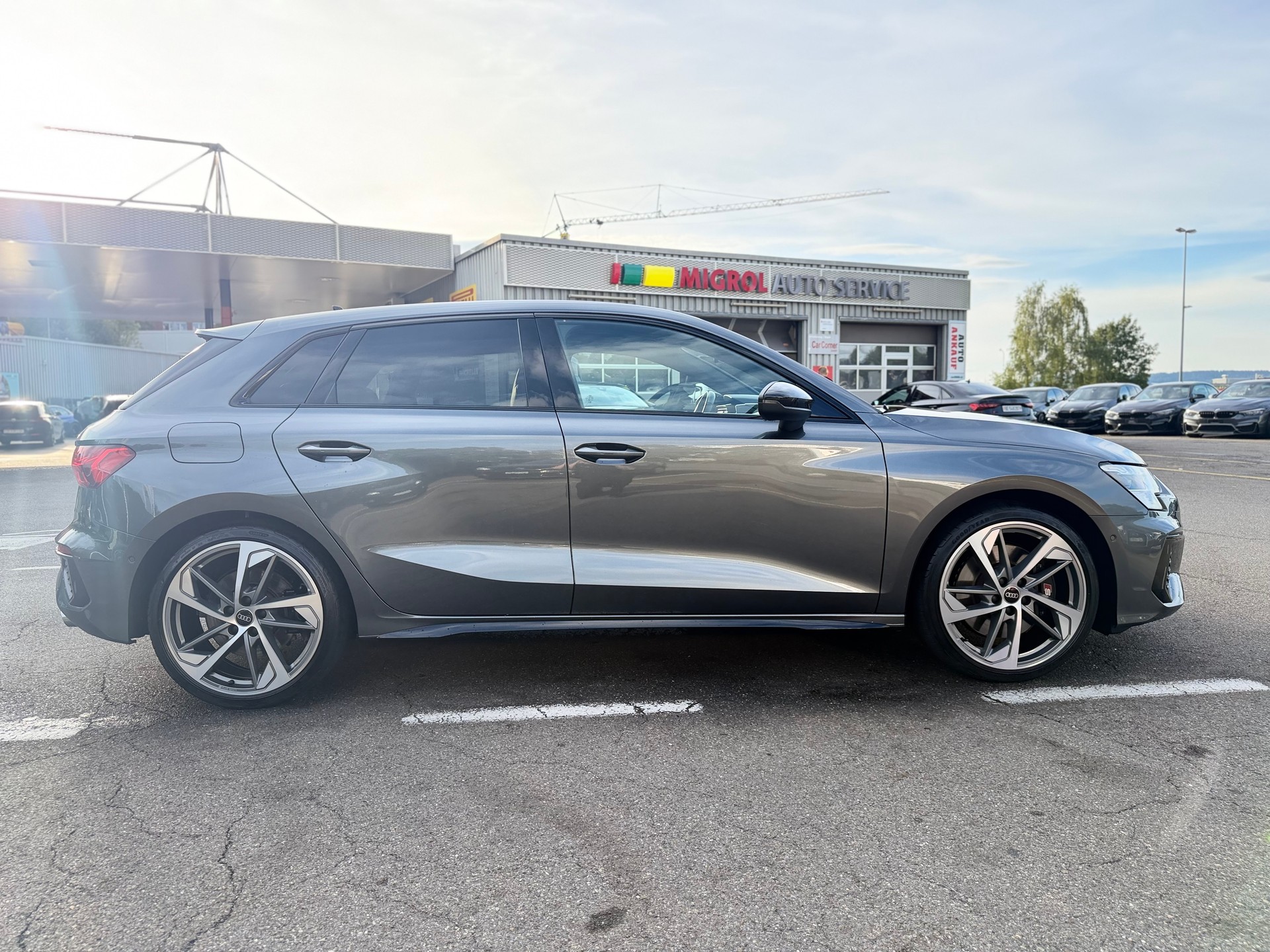 AUDI S3 Sportback 2.0 TFSI quattro S-tronic-image-11
