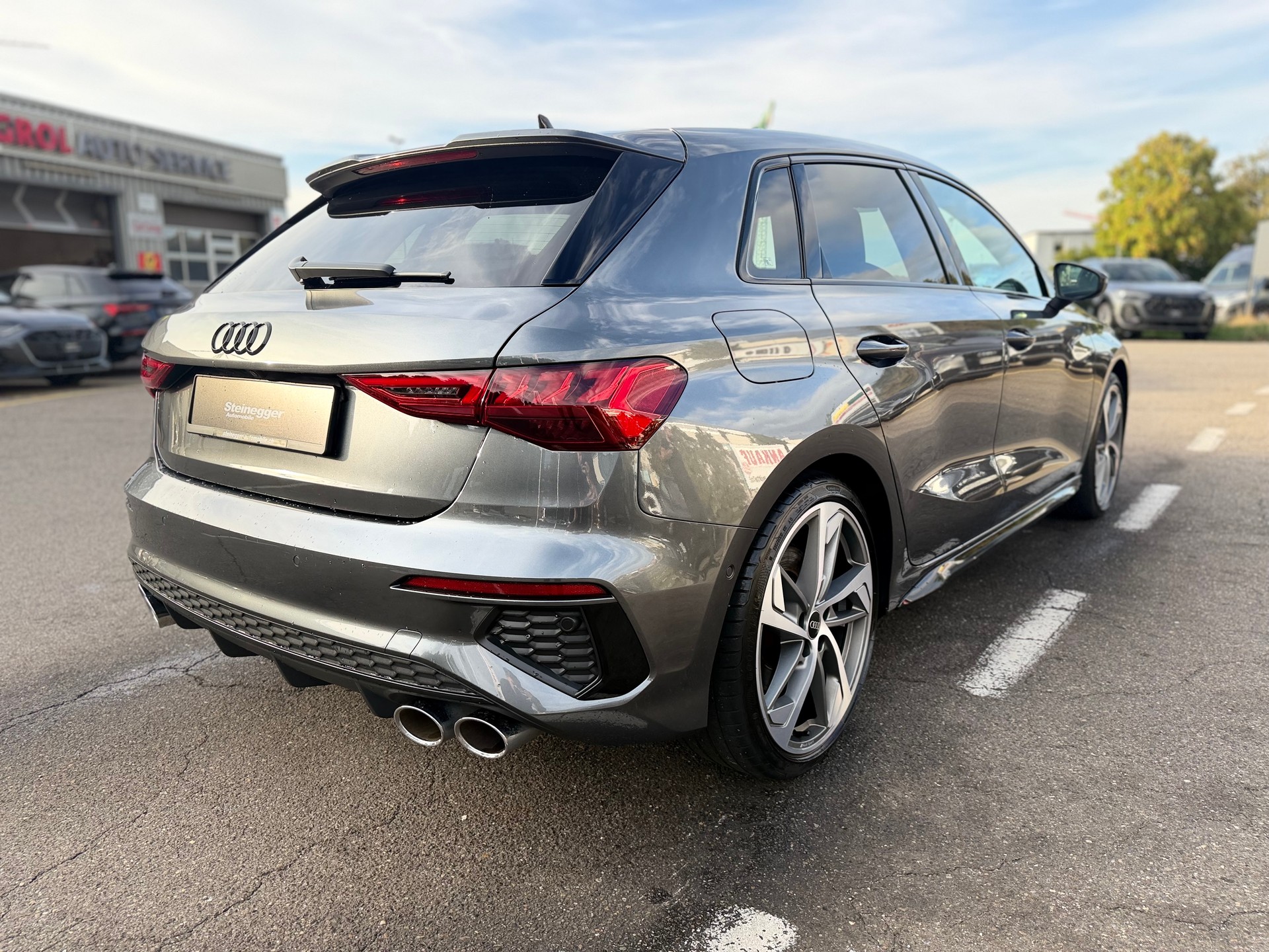 AUDI S3 Sportback 2.0 TFSI quattro S-tronic-image-10